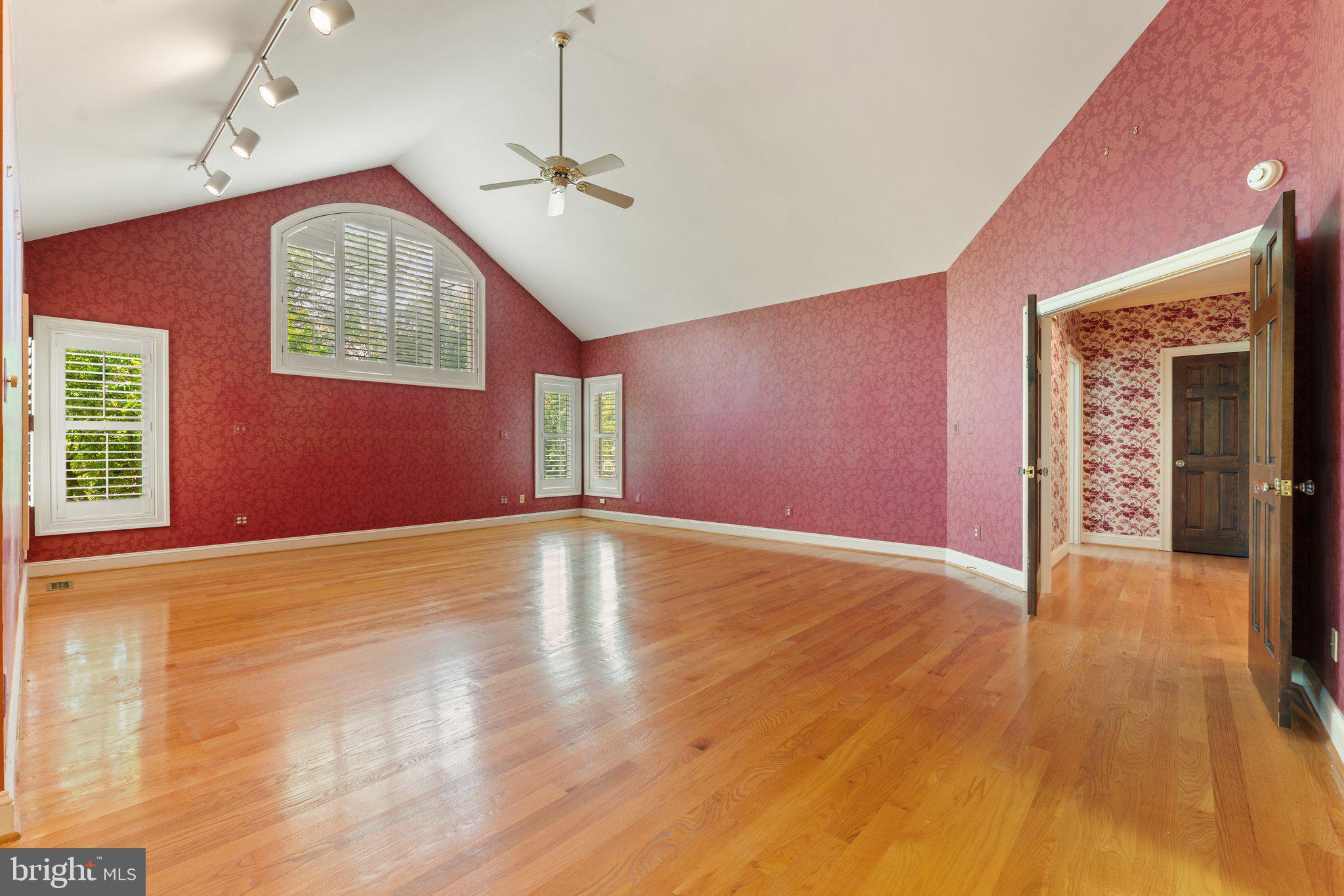 BRENT-TURF ACRES - Residential