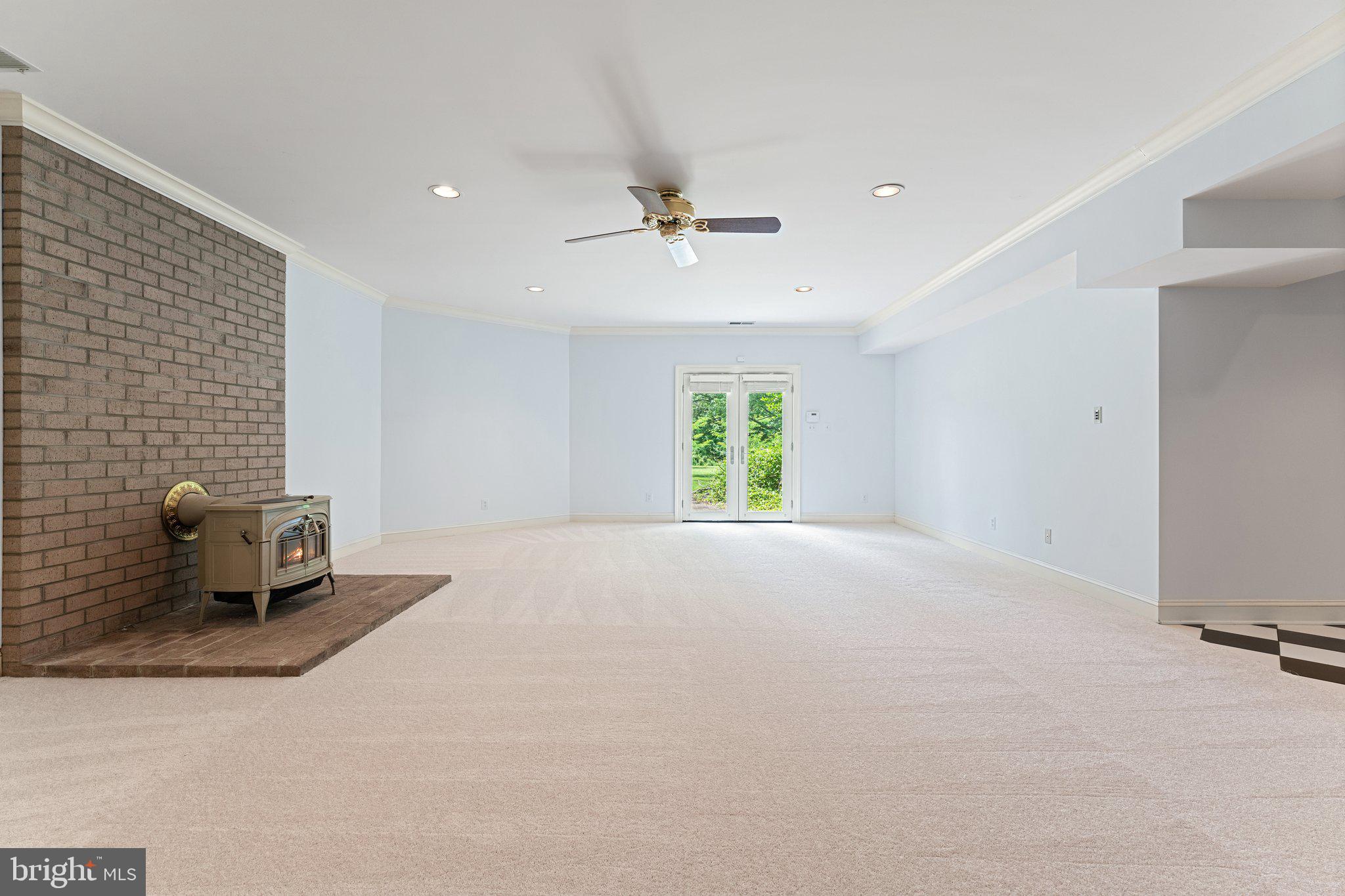 BRENT-TURF ACRES - Residential