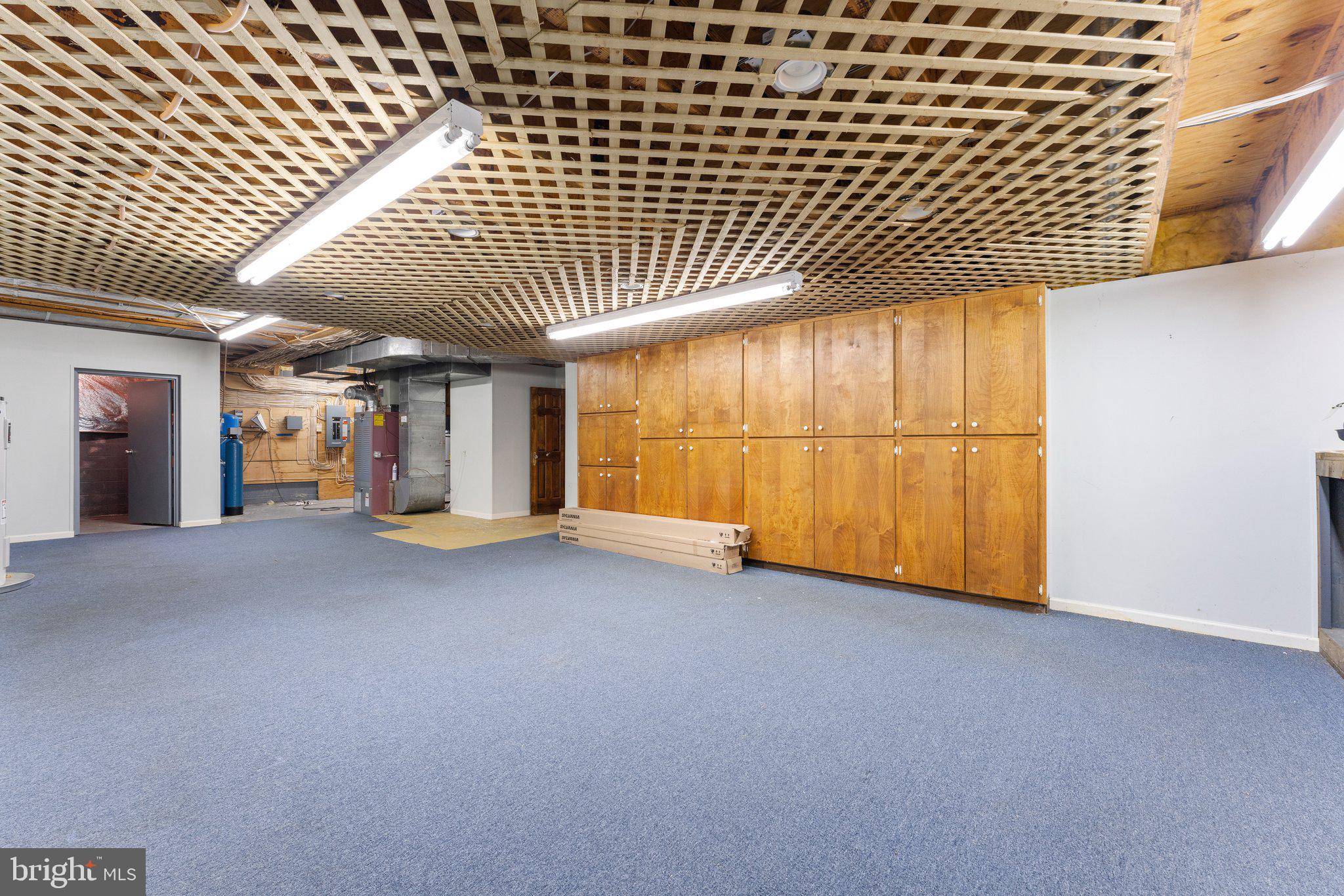 BRENT-TURF ACRES - Residential