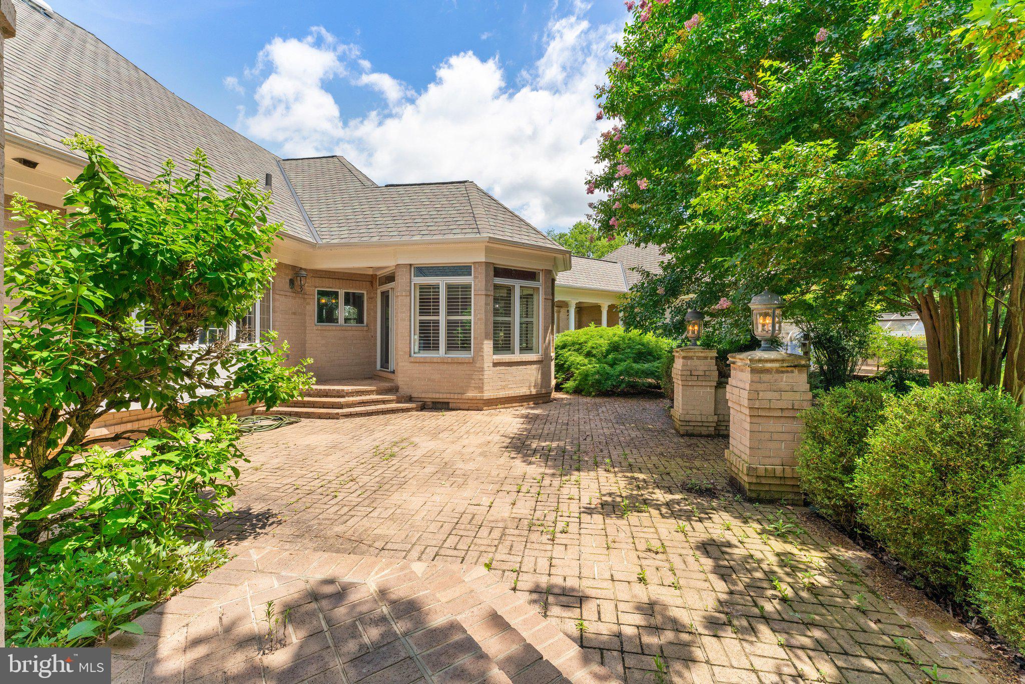 BRENT-TURF ACRES - Residential