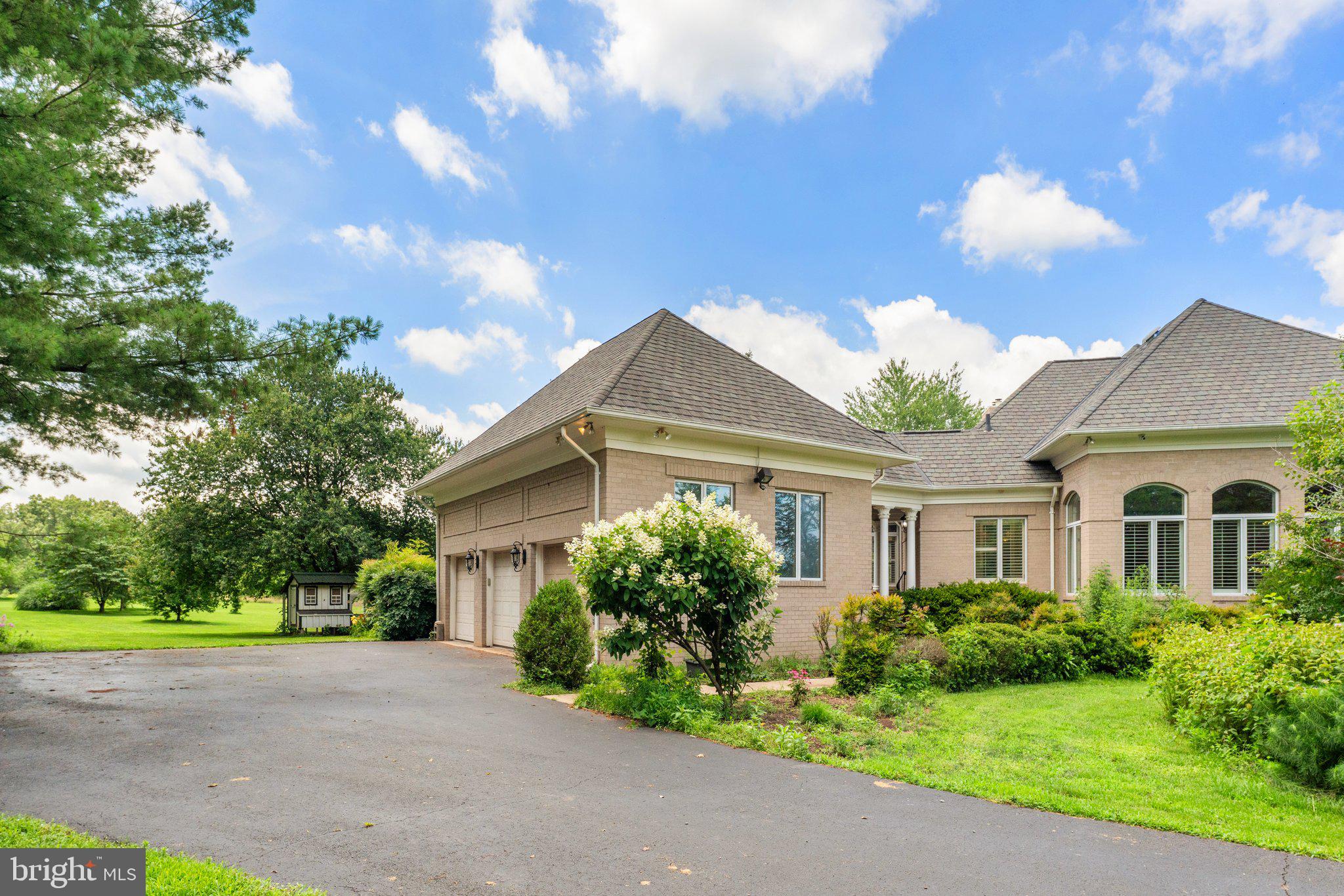 BRENT-TURF ACRES - Residential