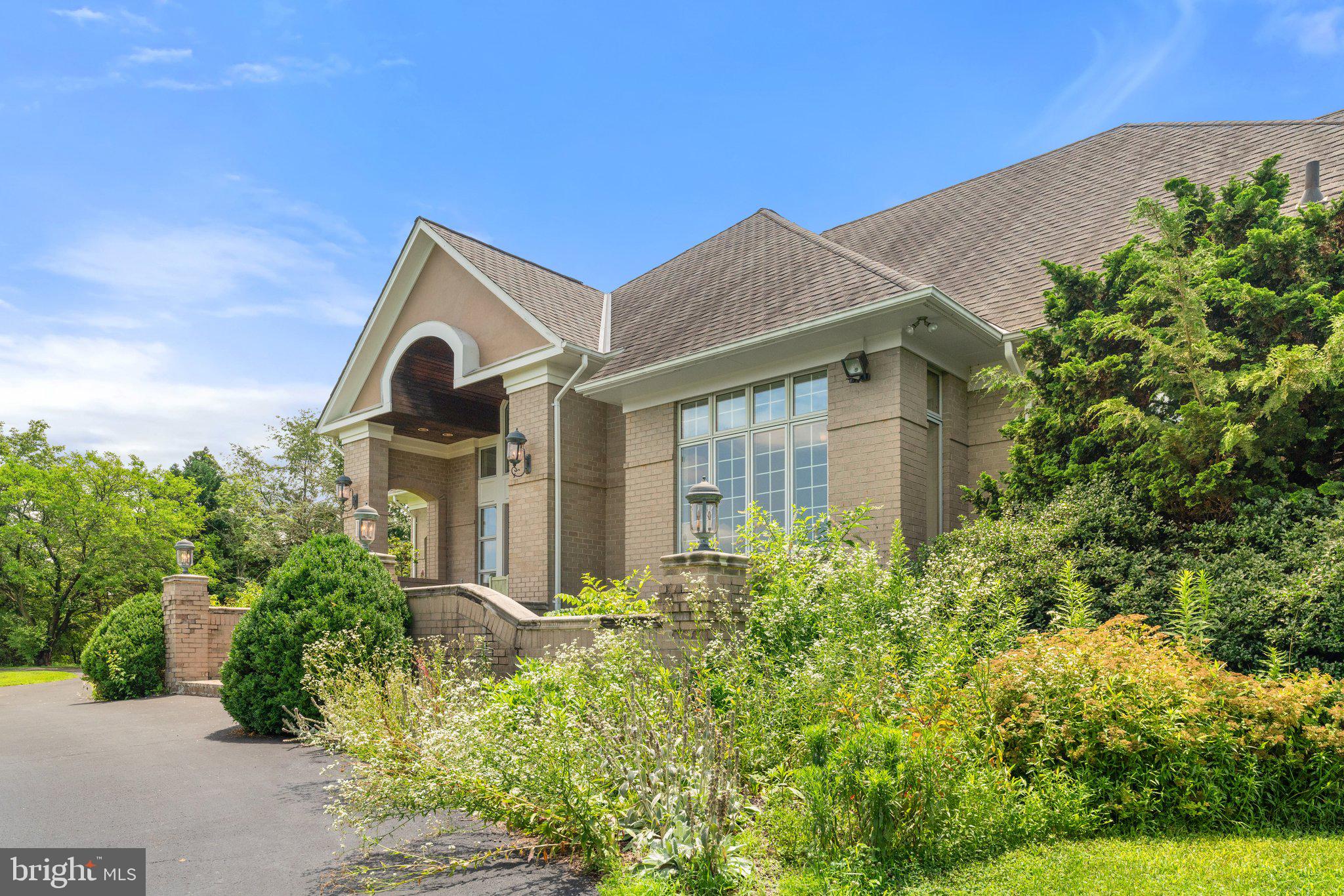 BRENT-TURF ACRES - Residential