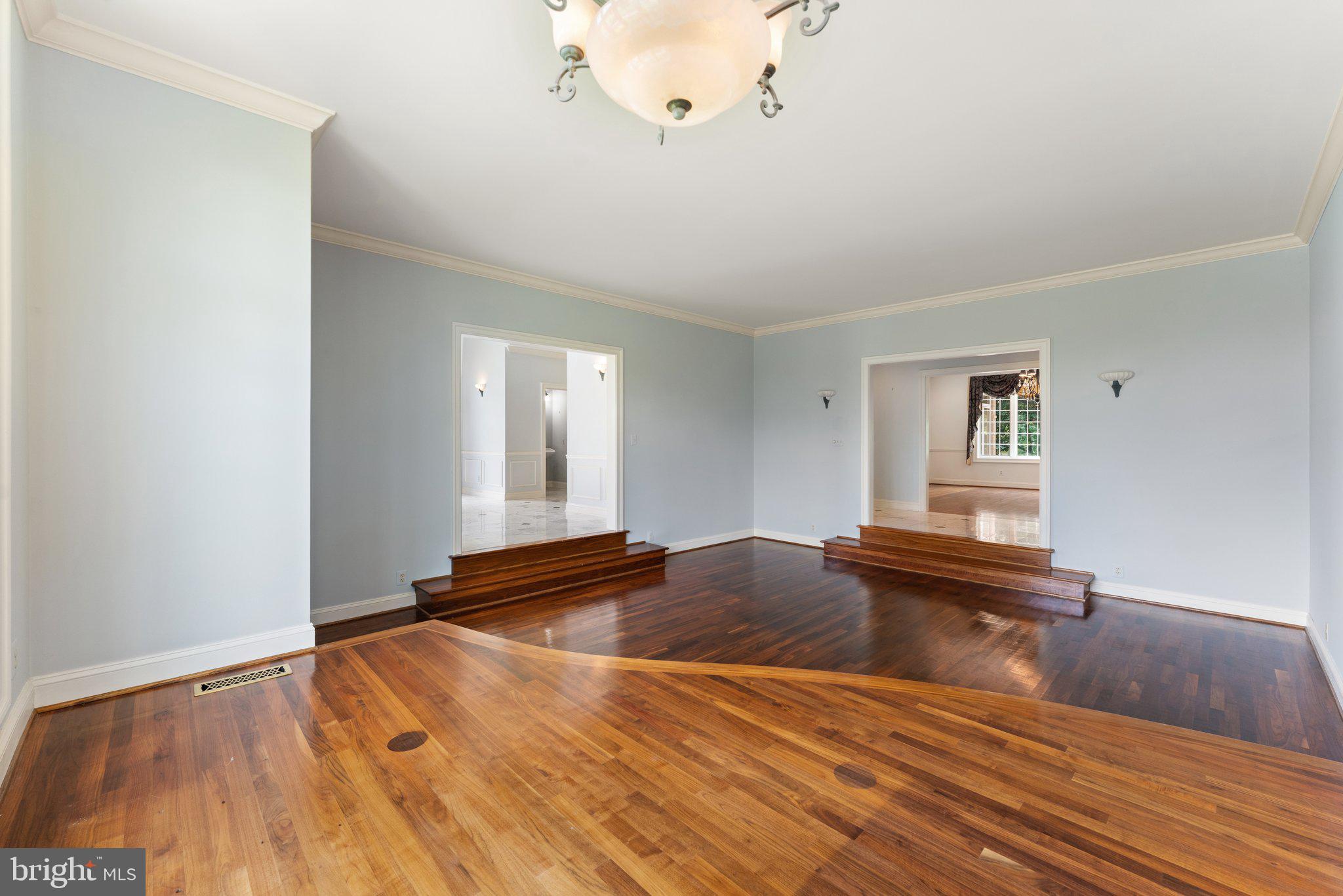 BRENT-TURF ACRES - Residential