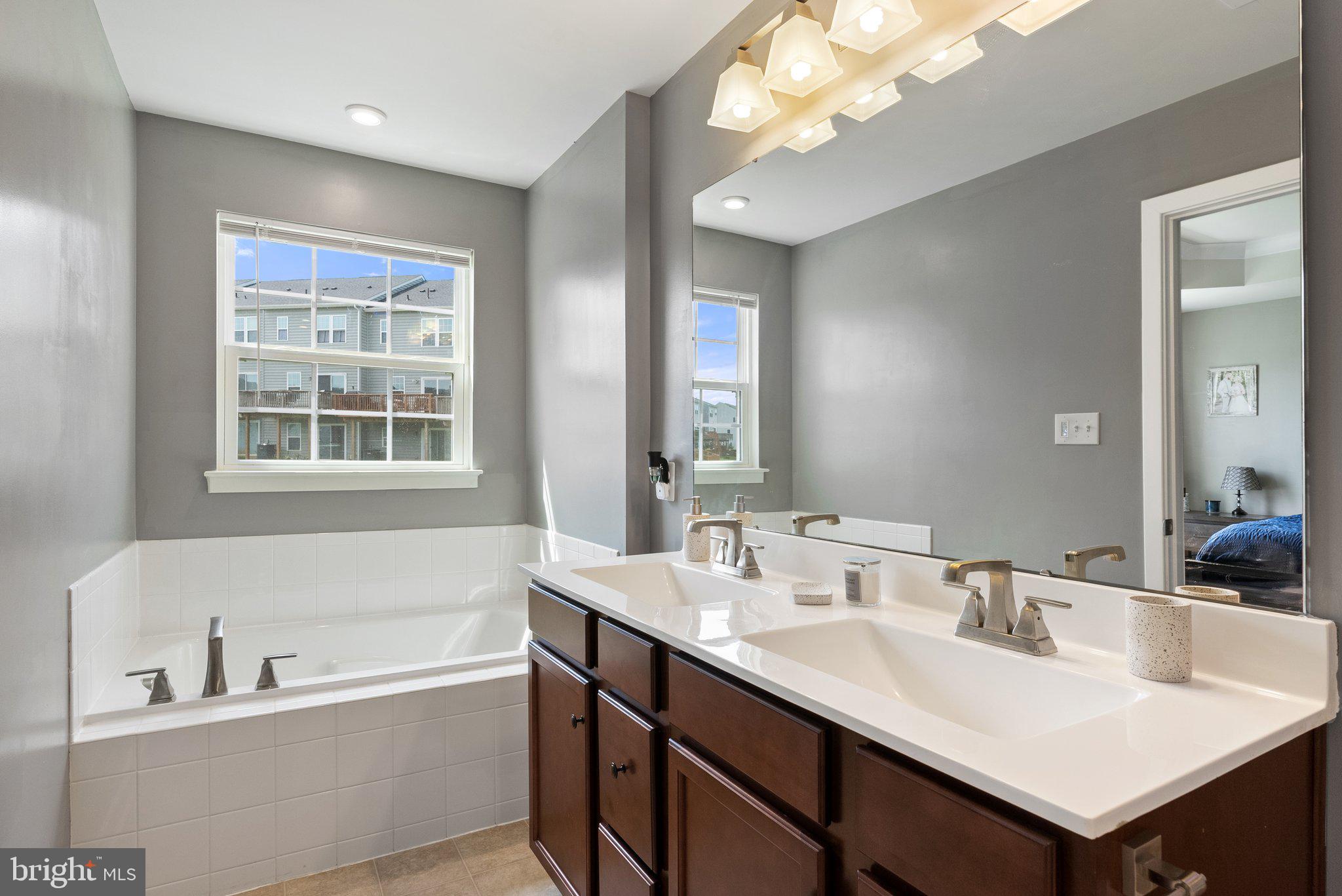 POTOMAC STATION - Residential