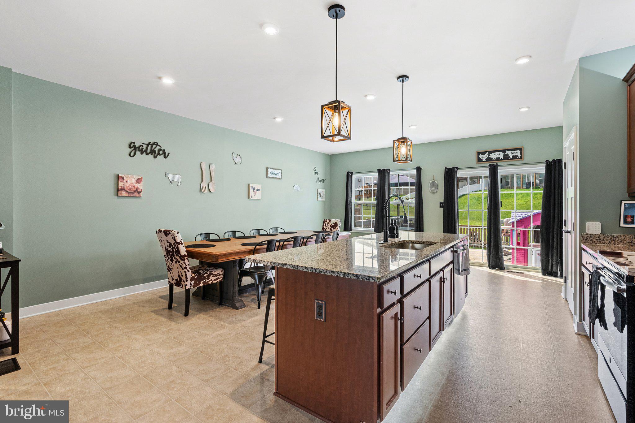 POTOMAC STATION - Residential