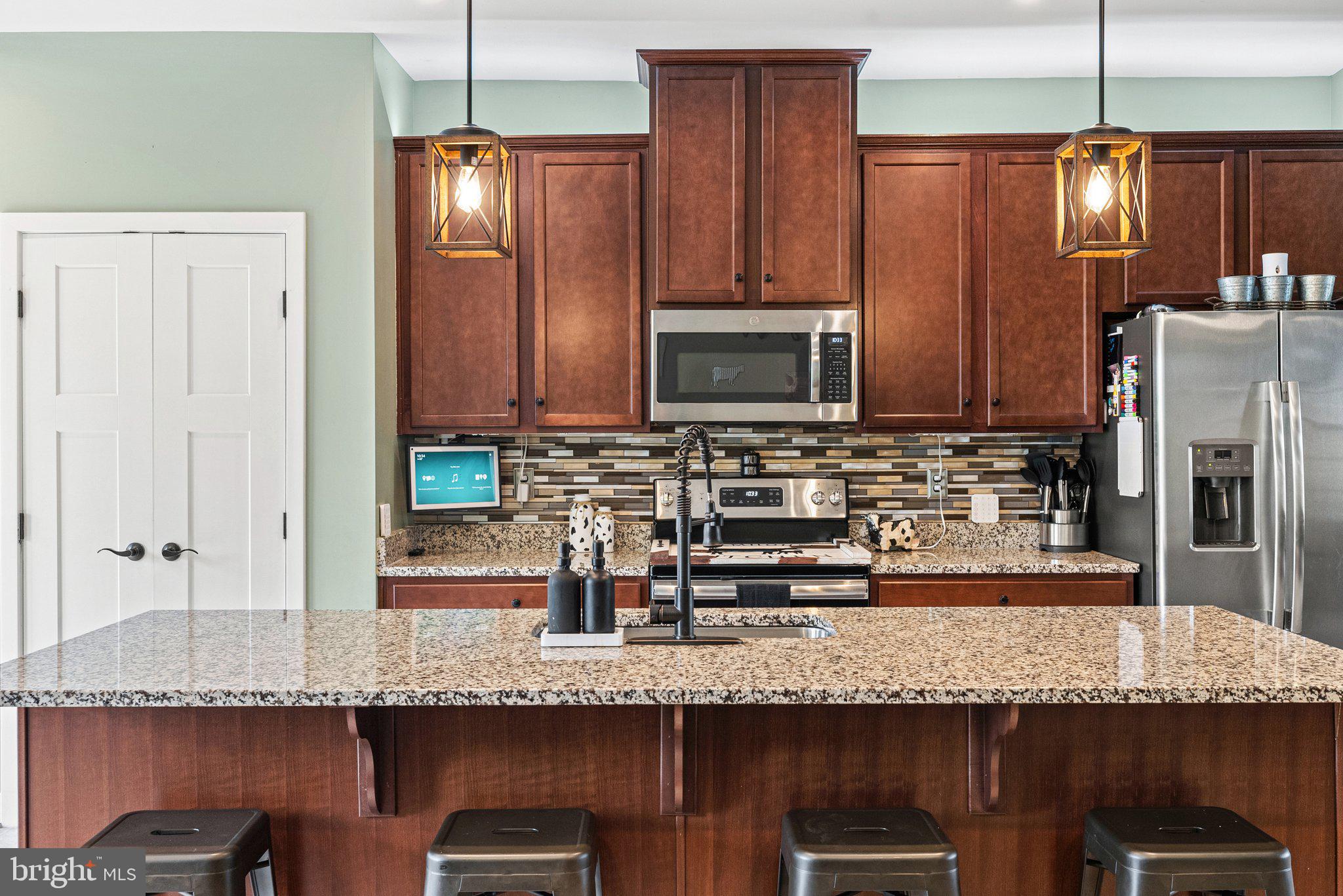 POTOMAC STATION - Residential