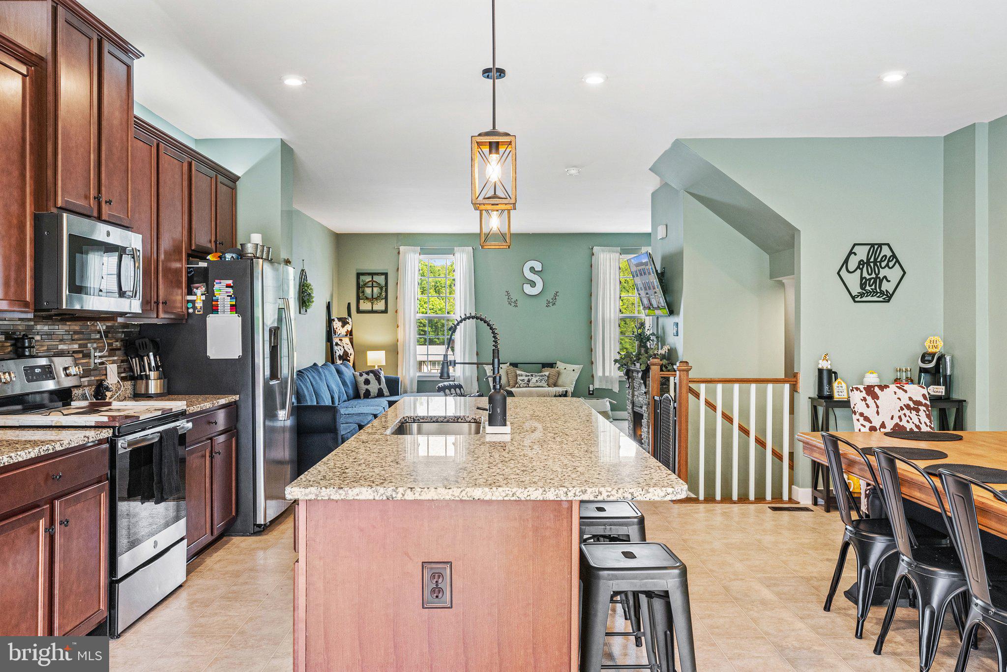 POTOMAC STATION - Residential