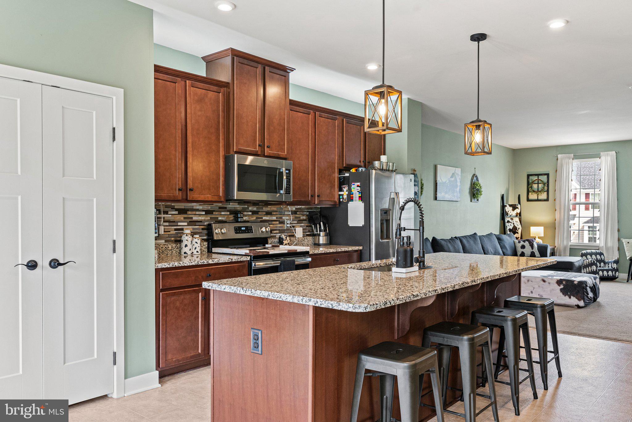 POTOMAC STATION - Residential