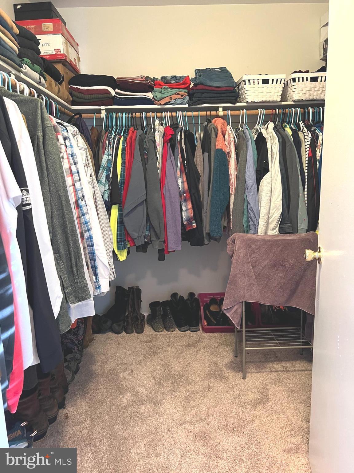 SHANNON SQUARE - Residential