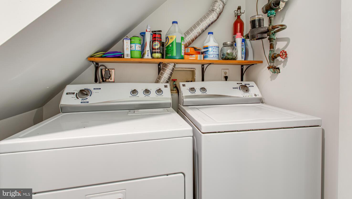 SHANNON SQUARE - Residential