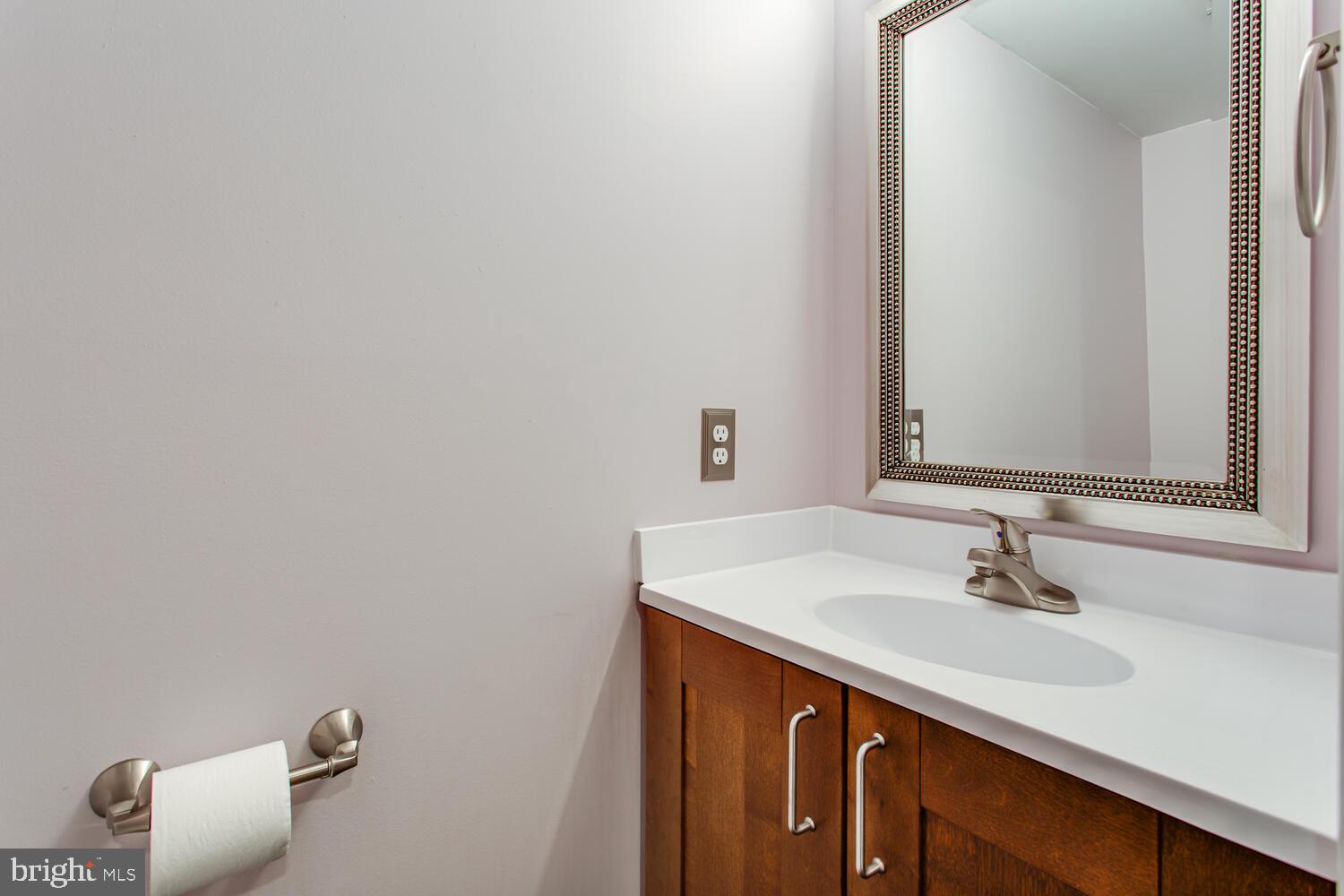 SHANNON SQUARE - Residential