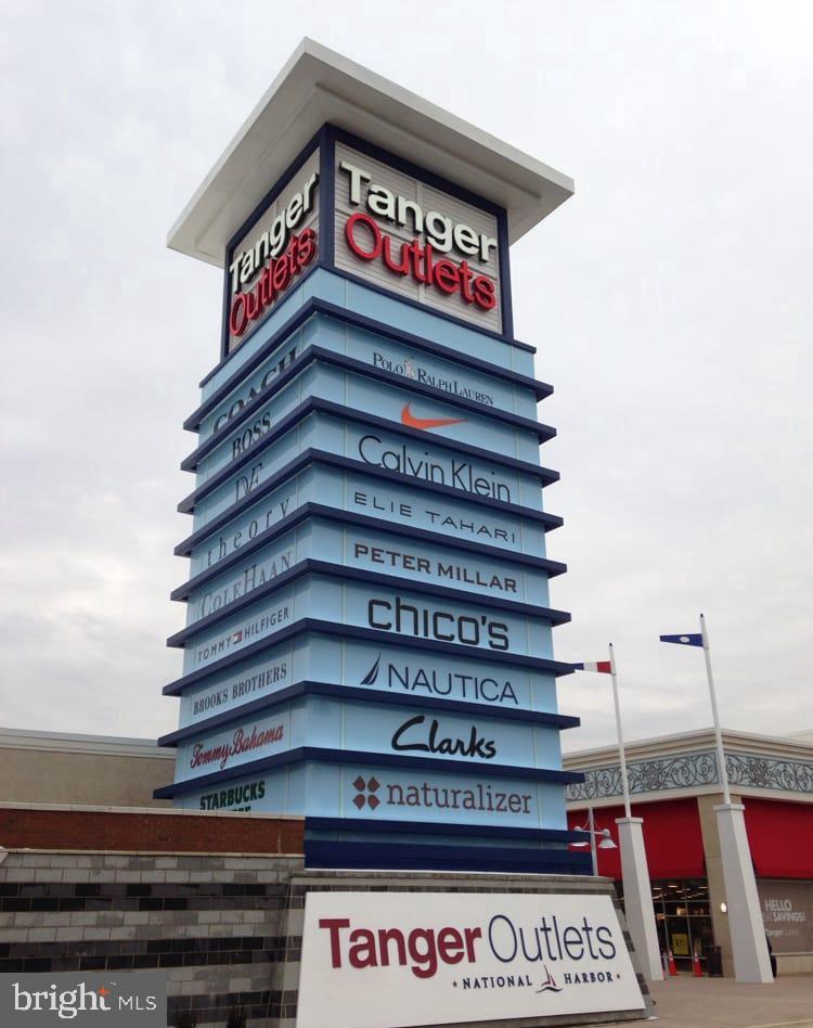 SHANNON SQUARE - Residential