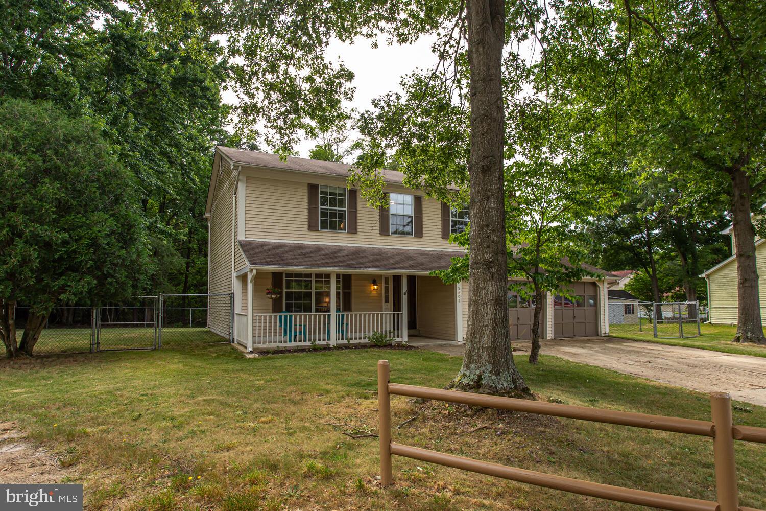 SHANNON SQUARE - Residential