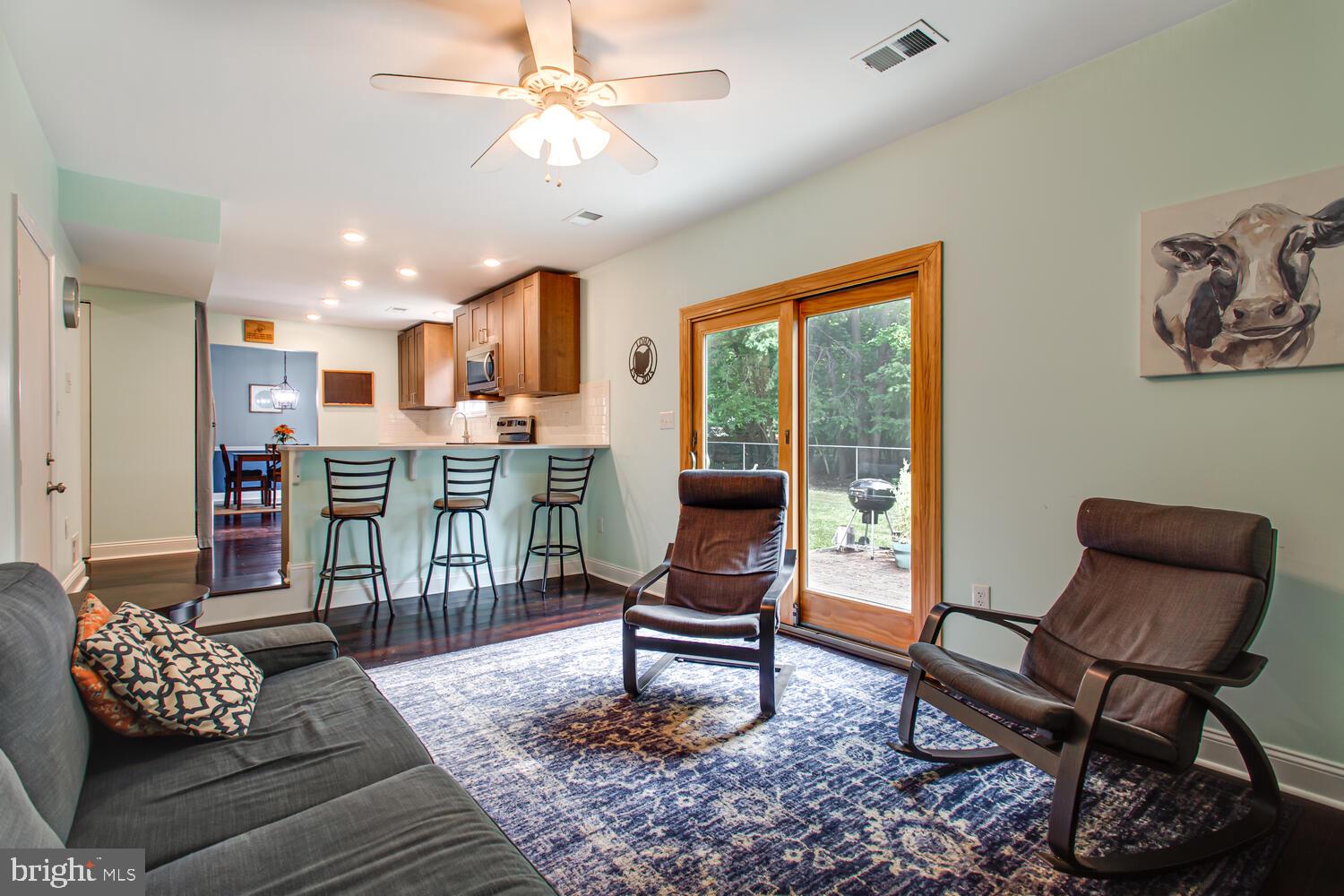 SHANNON SQUARE - Residential