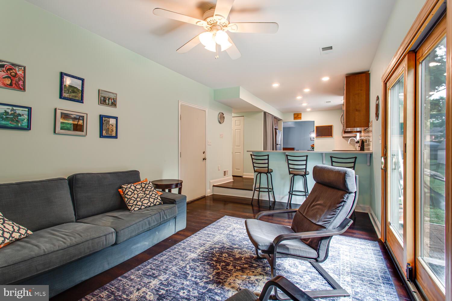 SHANNON SQUARE - Residential