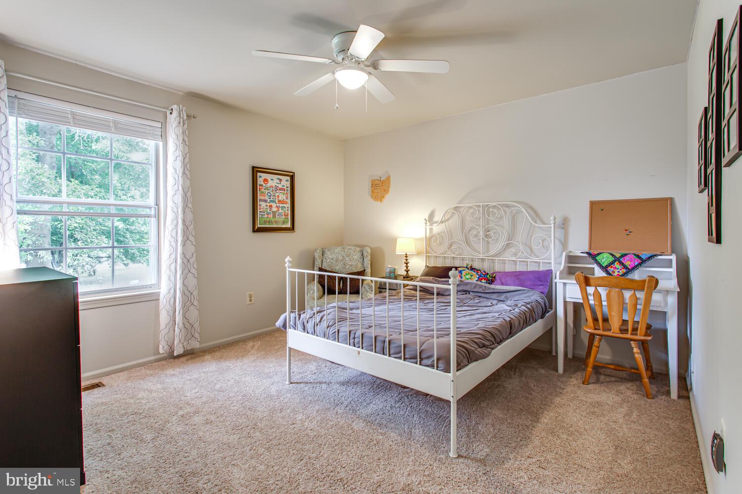 SHANNON SQUARE - Residential