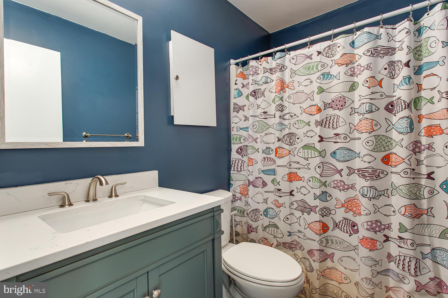 SHANNON SQUARE - Residential