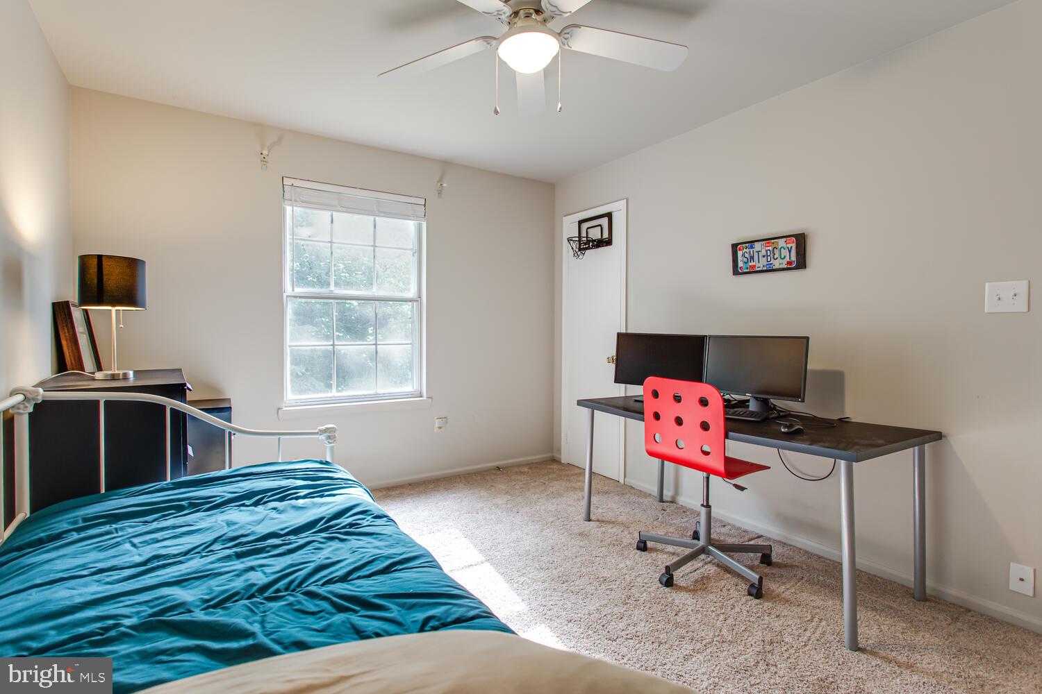 SHANNON SQUARE - Residential