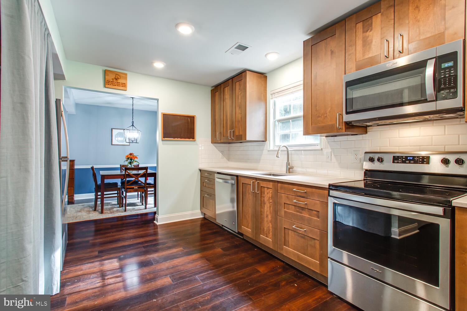 SHANNON SQUARE - Residential