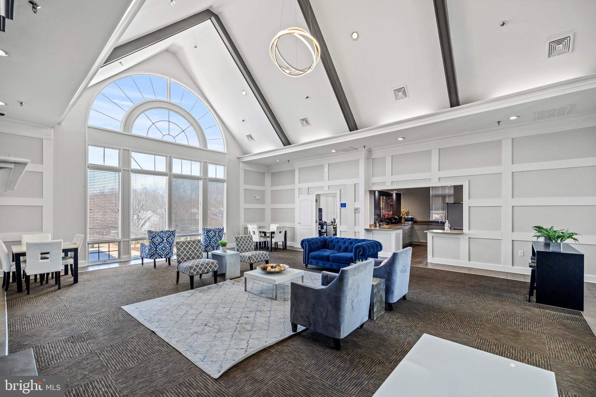 POTOMAC POINTE CONDOMINI - Residential