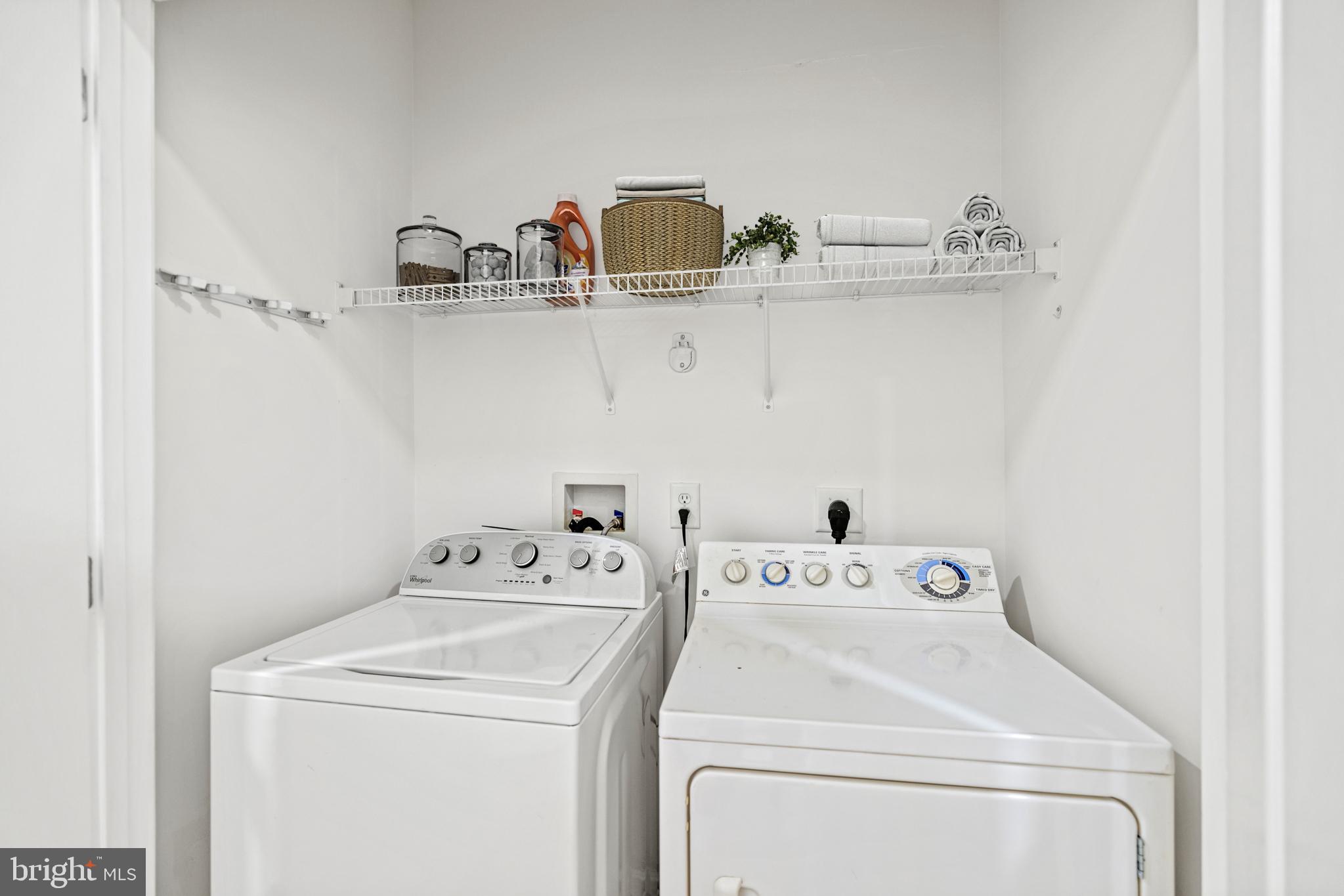 POTOMAC POINTE CONDOMINI - Residential