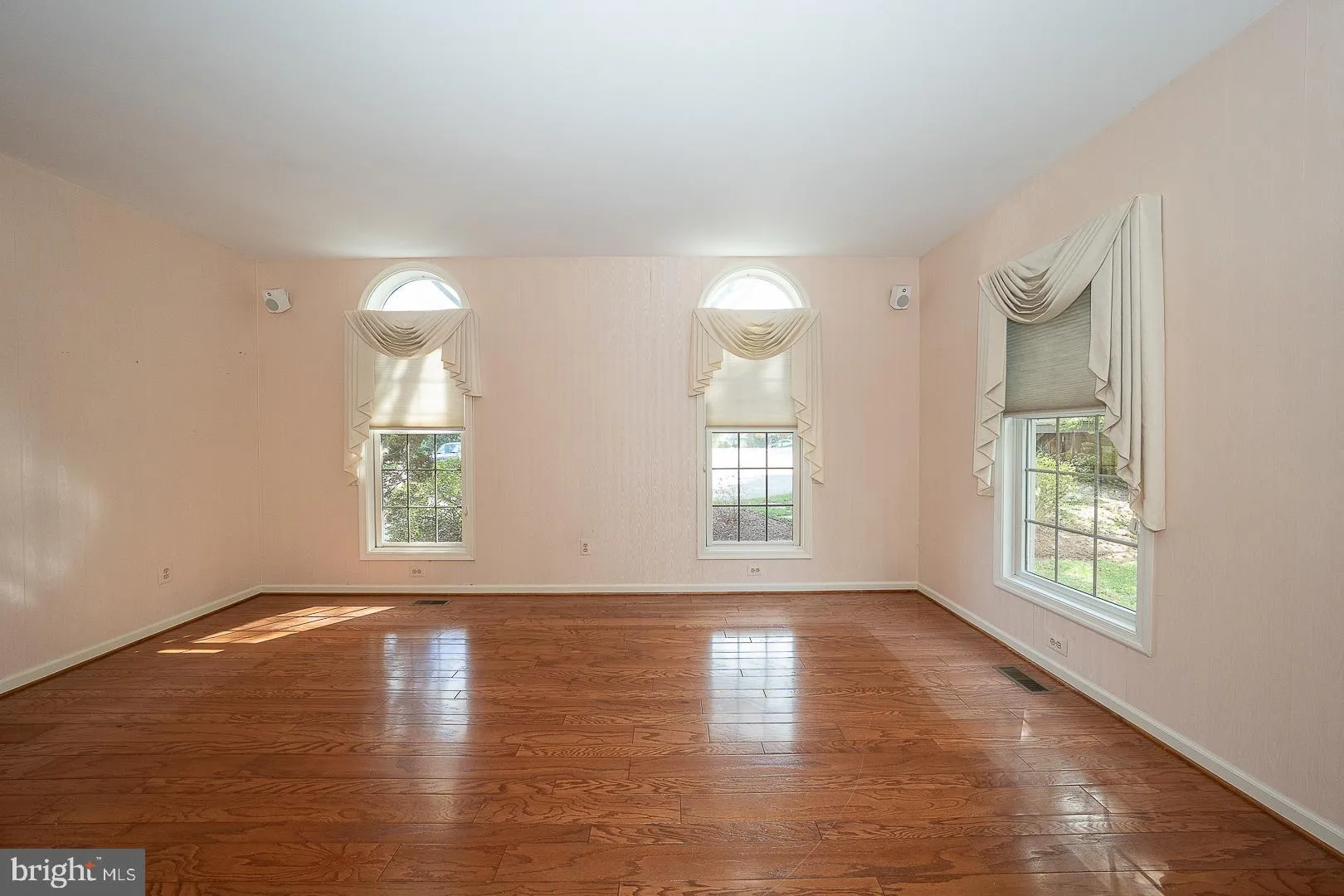 West Chester, Pennsylvania 19380, United States, 3 Bedrooms Bedrooms, ,3 BathroomsBathrooms,Residential,Pending,106007