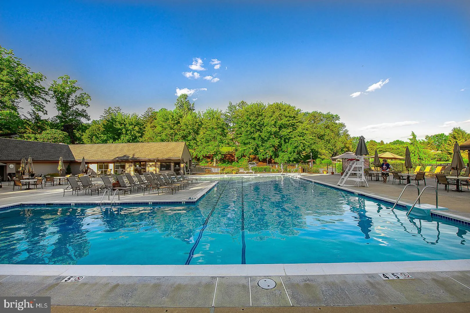 West Chester, Pennsylvania 19380, United States, 3 Bedrooms Bedrooms, ,3 BathroomsBathrooms,Residential,Pending,106007