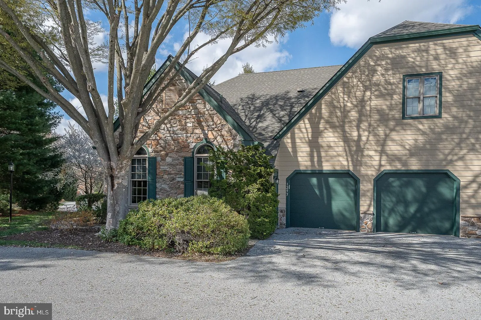 West Chester, Pennsylvania 19380, United States, 3 Bedrooms Bedrooms, ,3 BathroomsBathrooms,Residential,Pending,106007