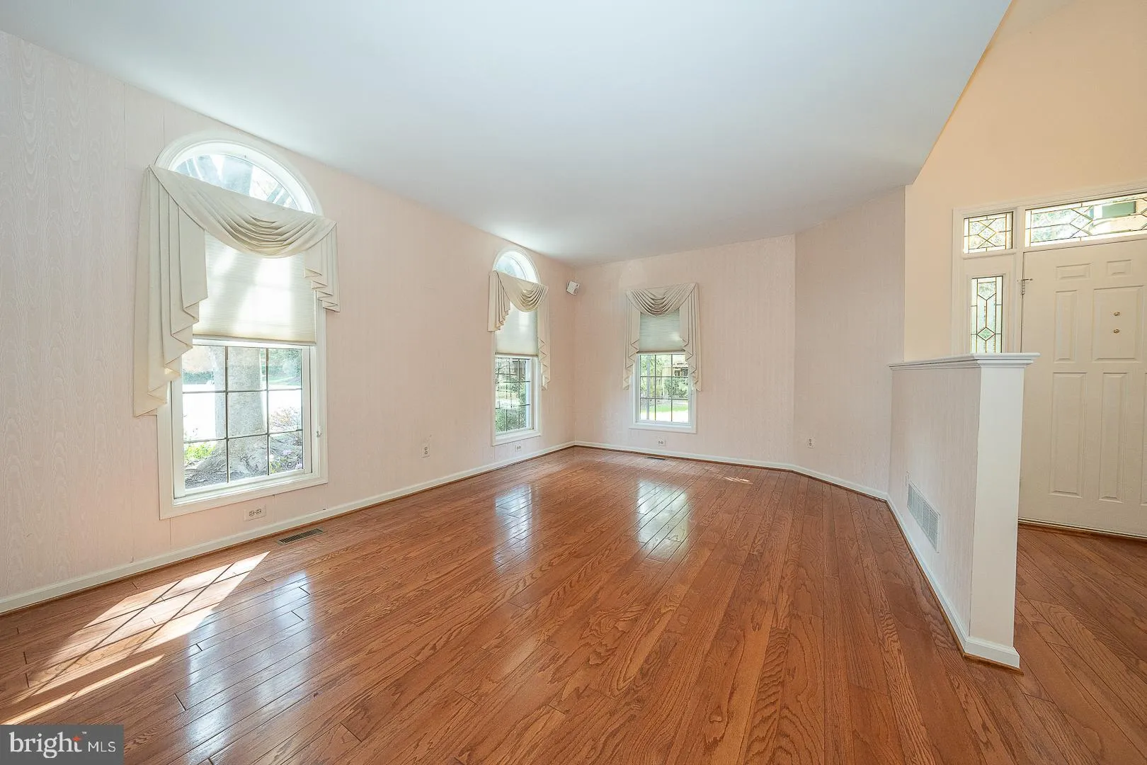 West Chester, Pennsylvania 19380, United States, 3 Bedrooms Bedrooms, ,3 BathroomsBathrooms,Residential,Pending,106007