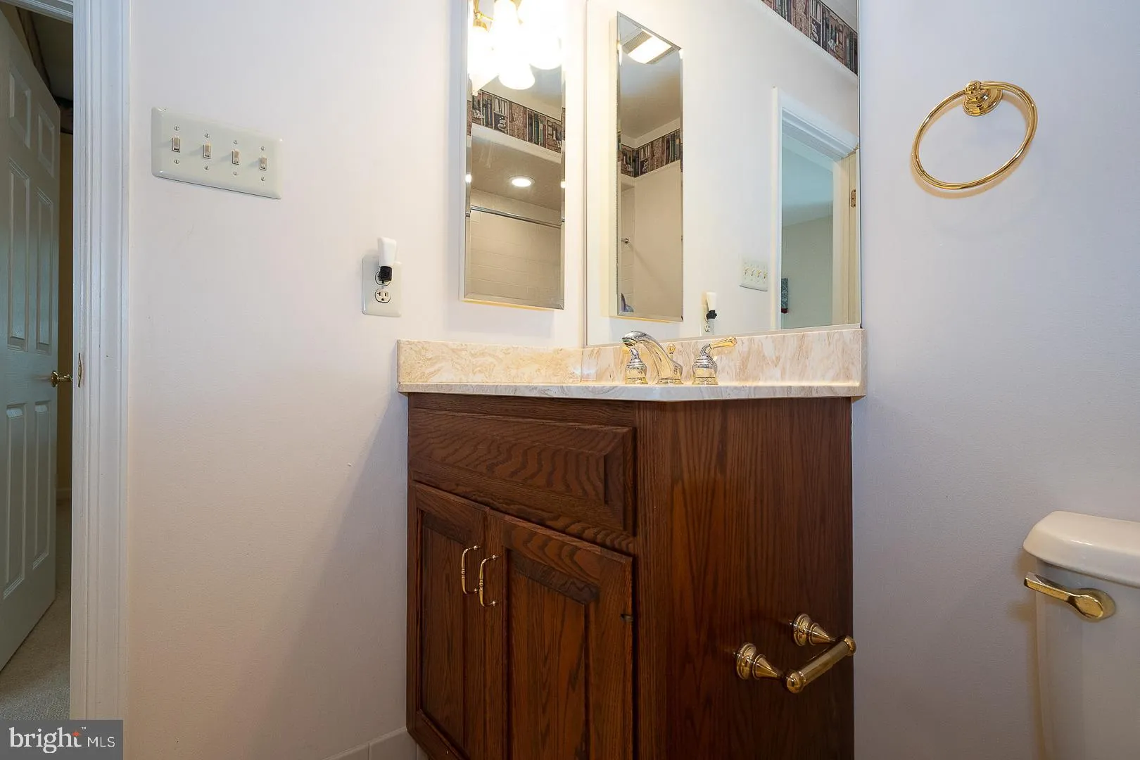 West Chester, Pennsylvania 19380, United States, 3 Bedrooms Bedrooms, ,3 BathroomsBathrooms,Residential,Pending,106007