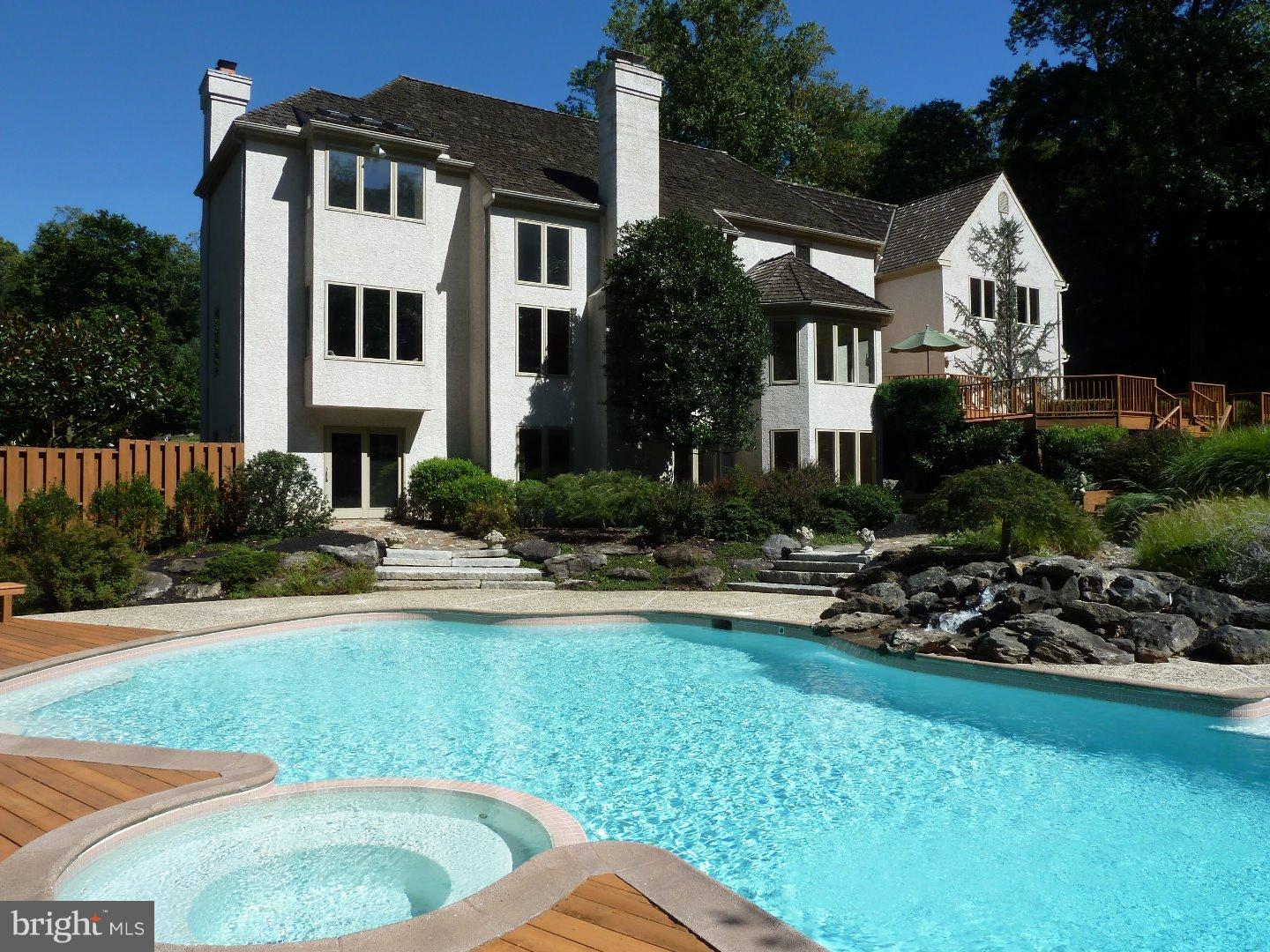 SPRINGTON POINTE - Residential