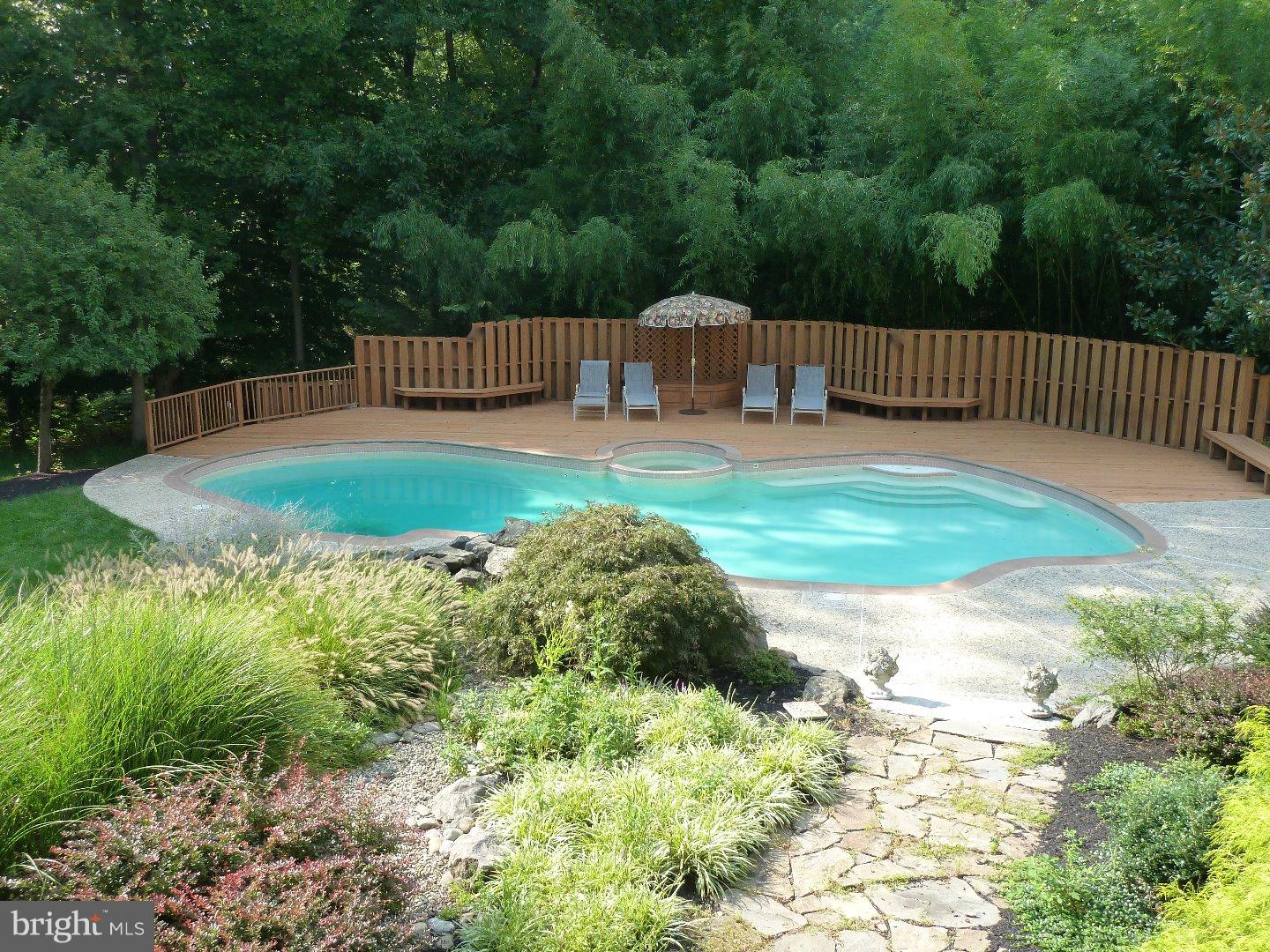 SPRINGTON POINTE - Residential