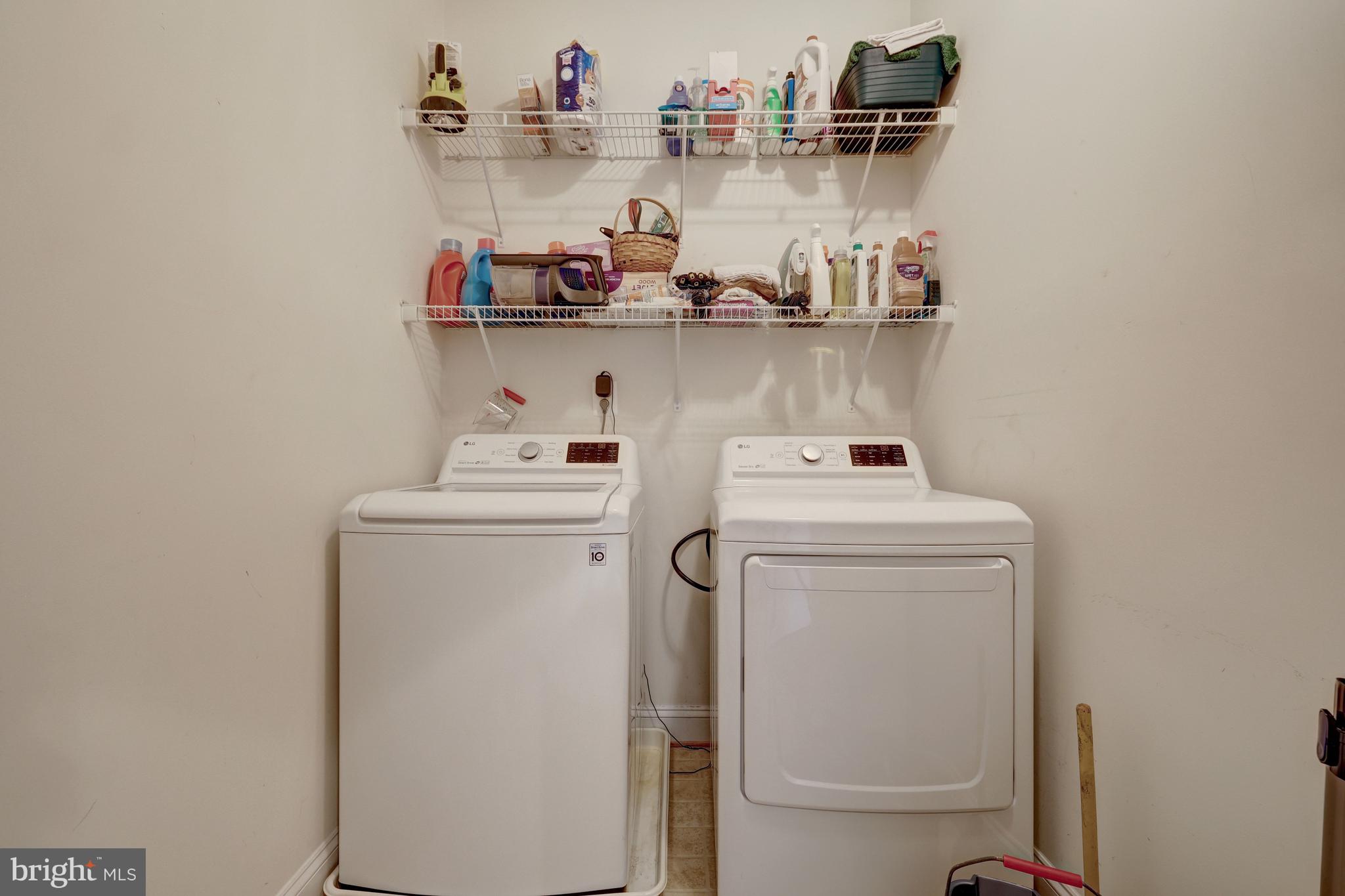 FORTNIGHTLY SQUARE - Residential