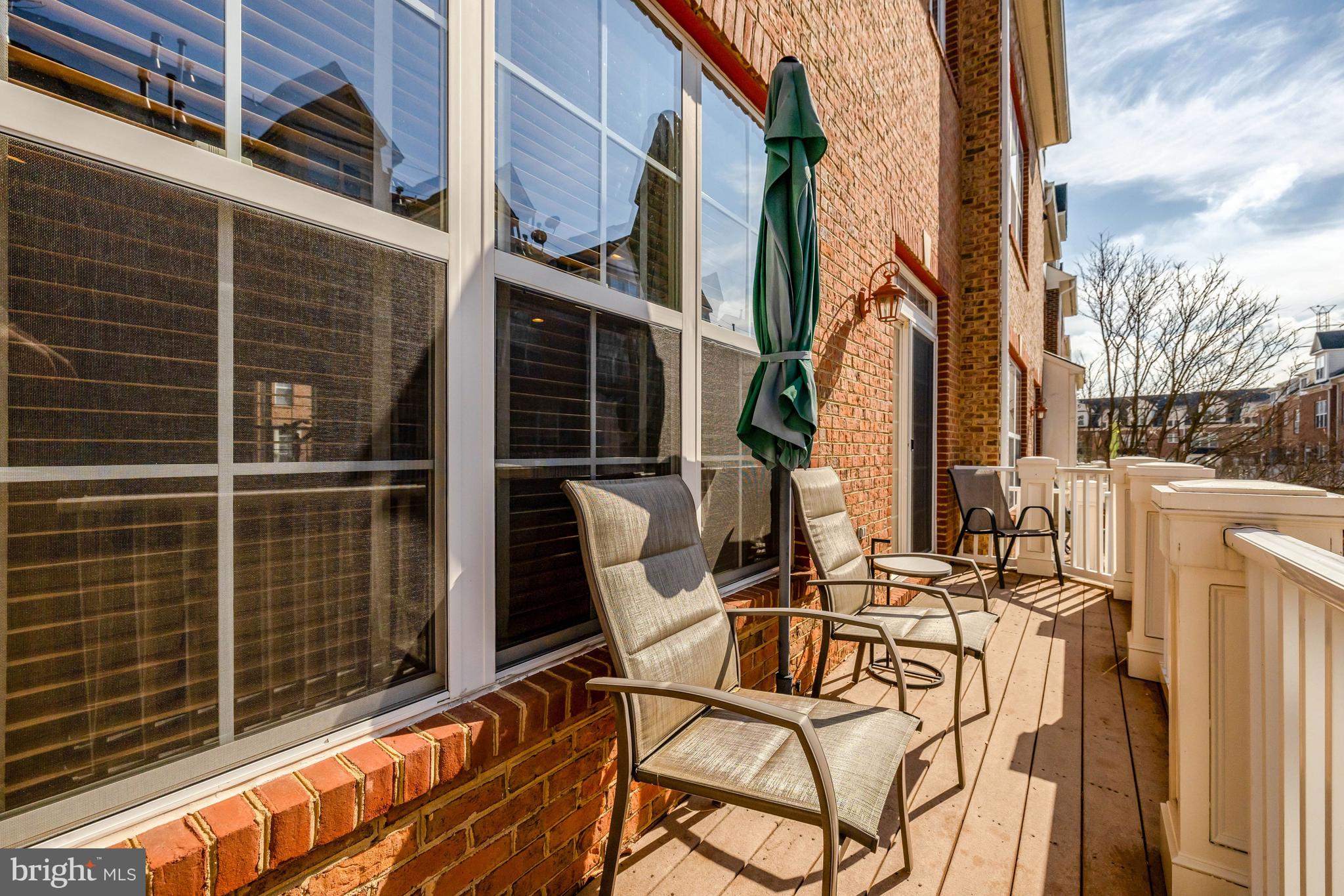 FORTNIGHTLY SQUARE - Residential