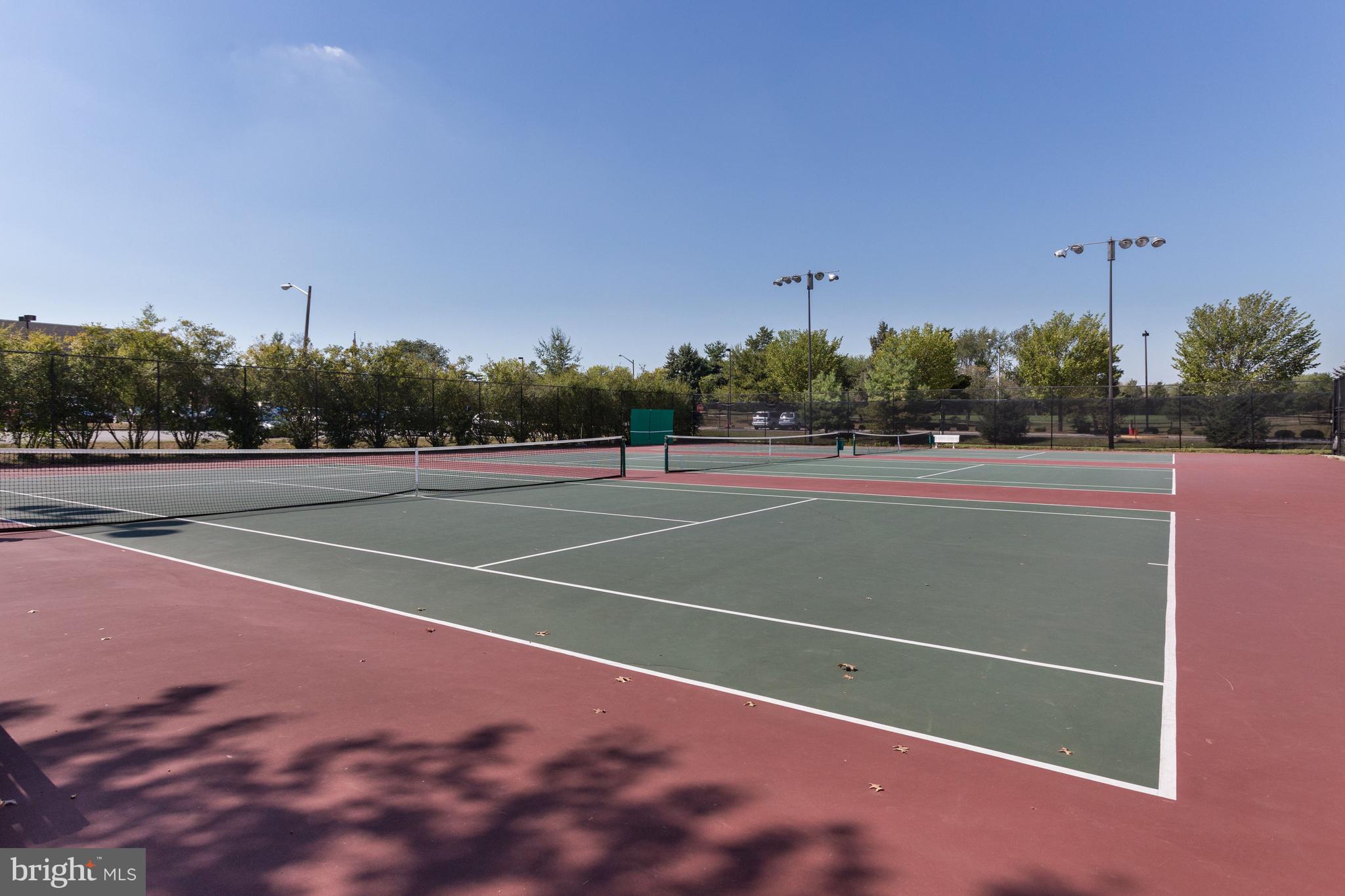 FORTNIGHTLY SQUARE - Residential