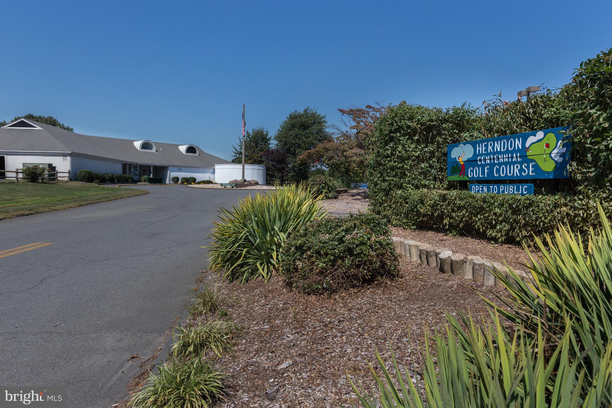 FORTNIGHTLY SQUARE - Residential