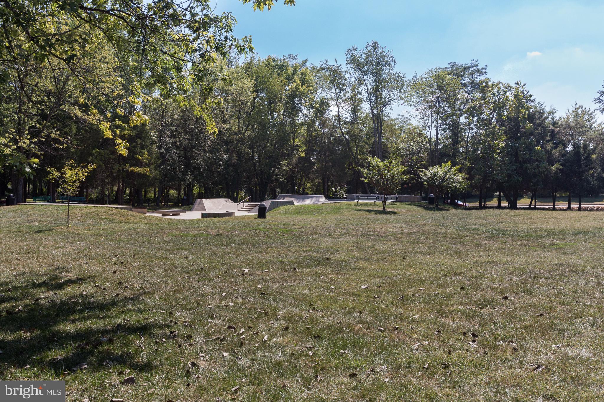 FORTNIGHTLY SQUARE - Residential