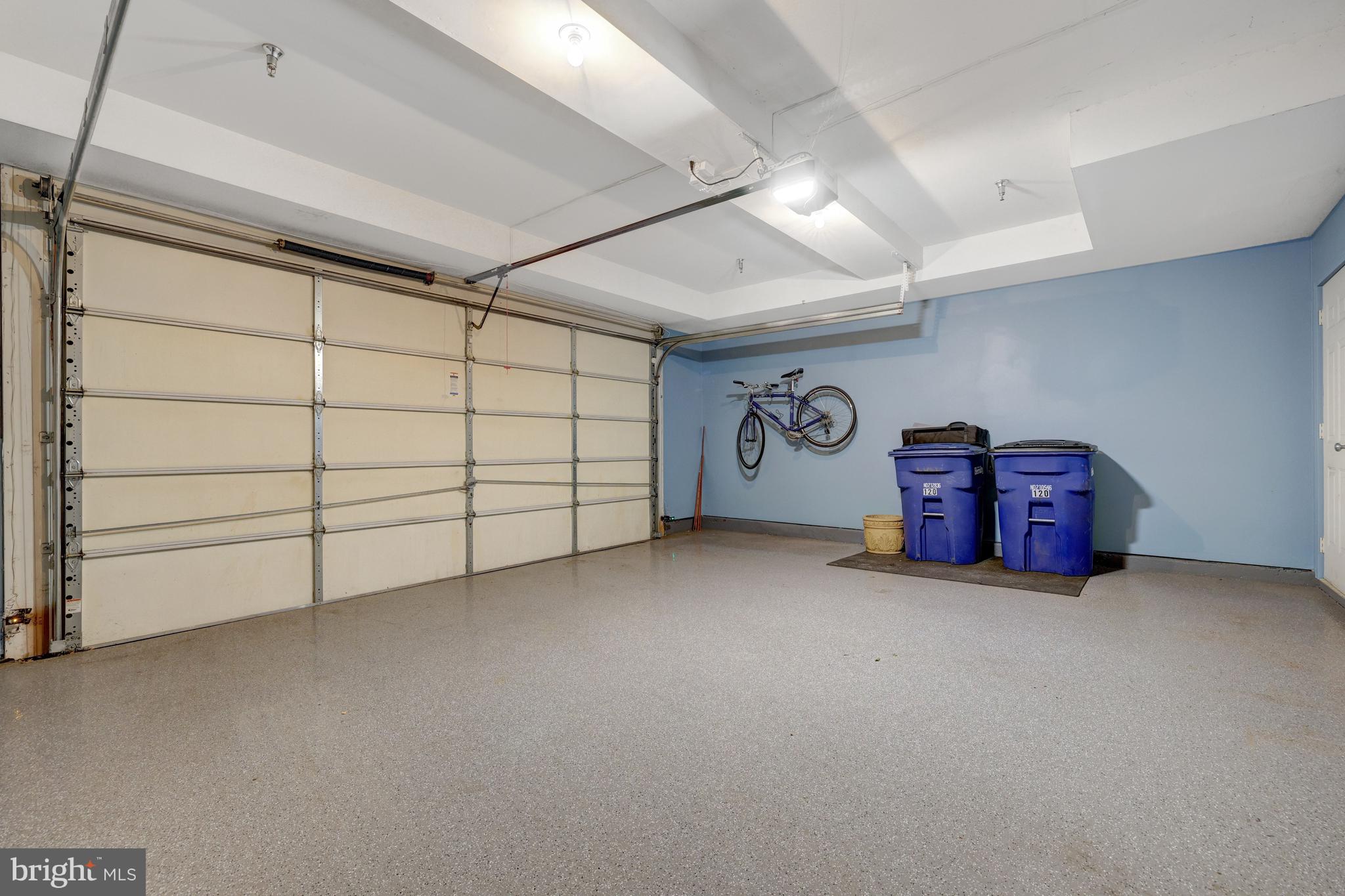 FORTNIGHTLY SQUARE - Residential