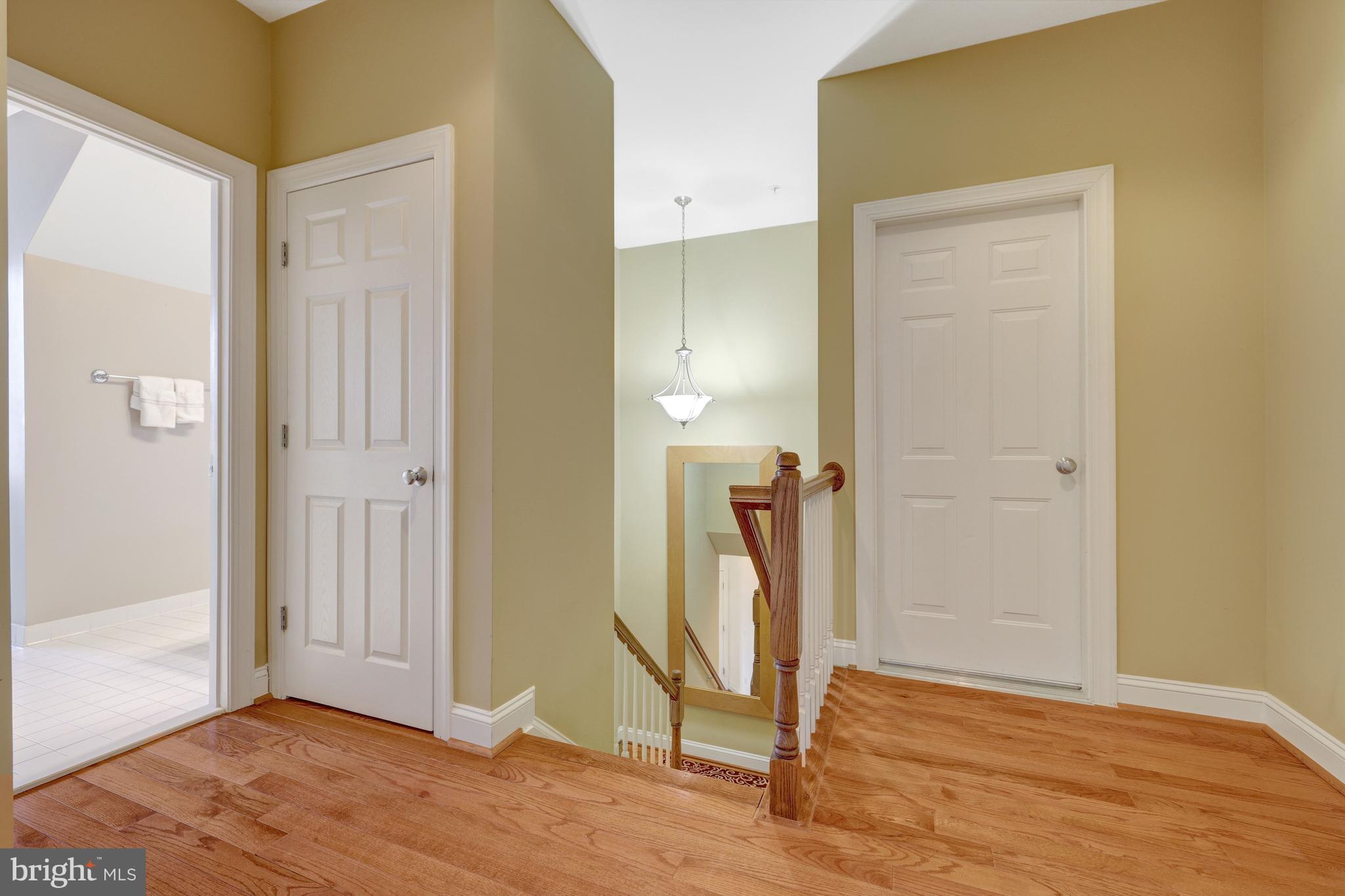 FORTNIGHTLY SQUARE - Residential