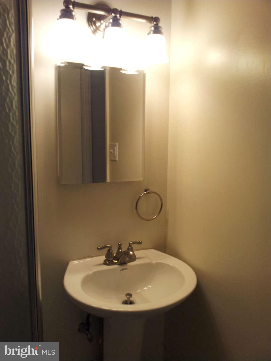 KINGS PARK - Residential Lease