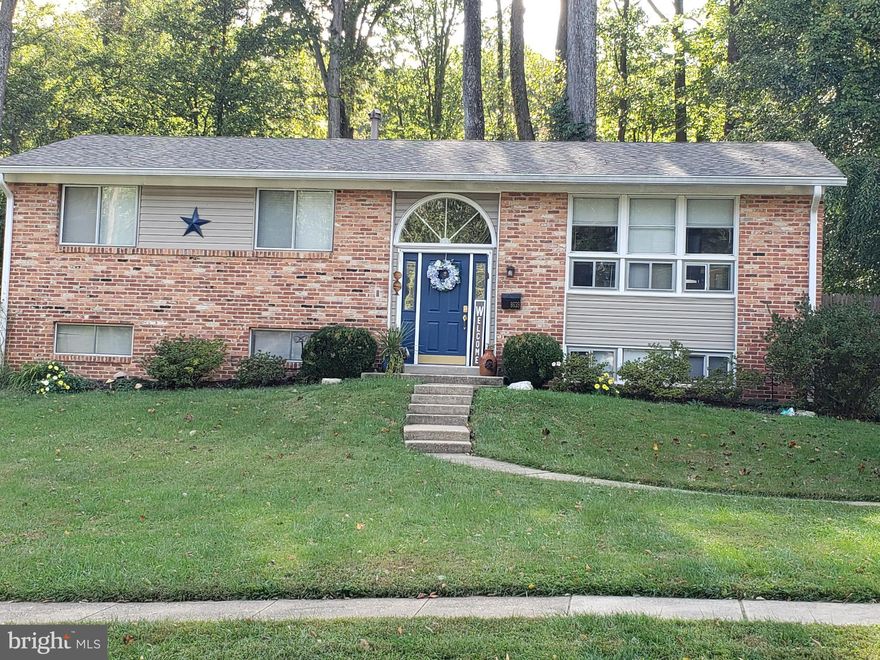 Beautifully renovated house in prestigious Kings Park community.   Spacious two levels house with 5 bedrooms and 3 bathrooms.  Spacious sunroom with wood burning stove opened to private wooded fenced backyard with shed.   Excellent Lake Braddock School Pyramid.   Convenient location near both Burke and Rolling Road VRE Stations.  Half block to Express Line to Pentagon; and minutes to 495, GMU, NOVA, shopping & dining.  Easy Access to Neighborhood Parks (Burke Lake Park, & Lake Accotink Park) and recreational center.