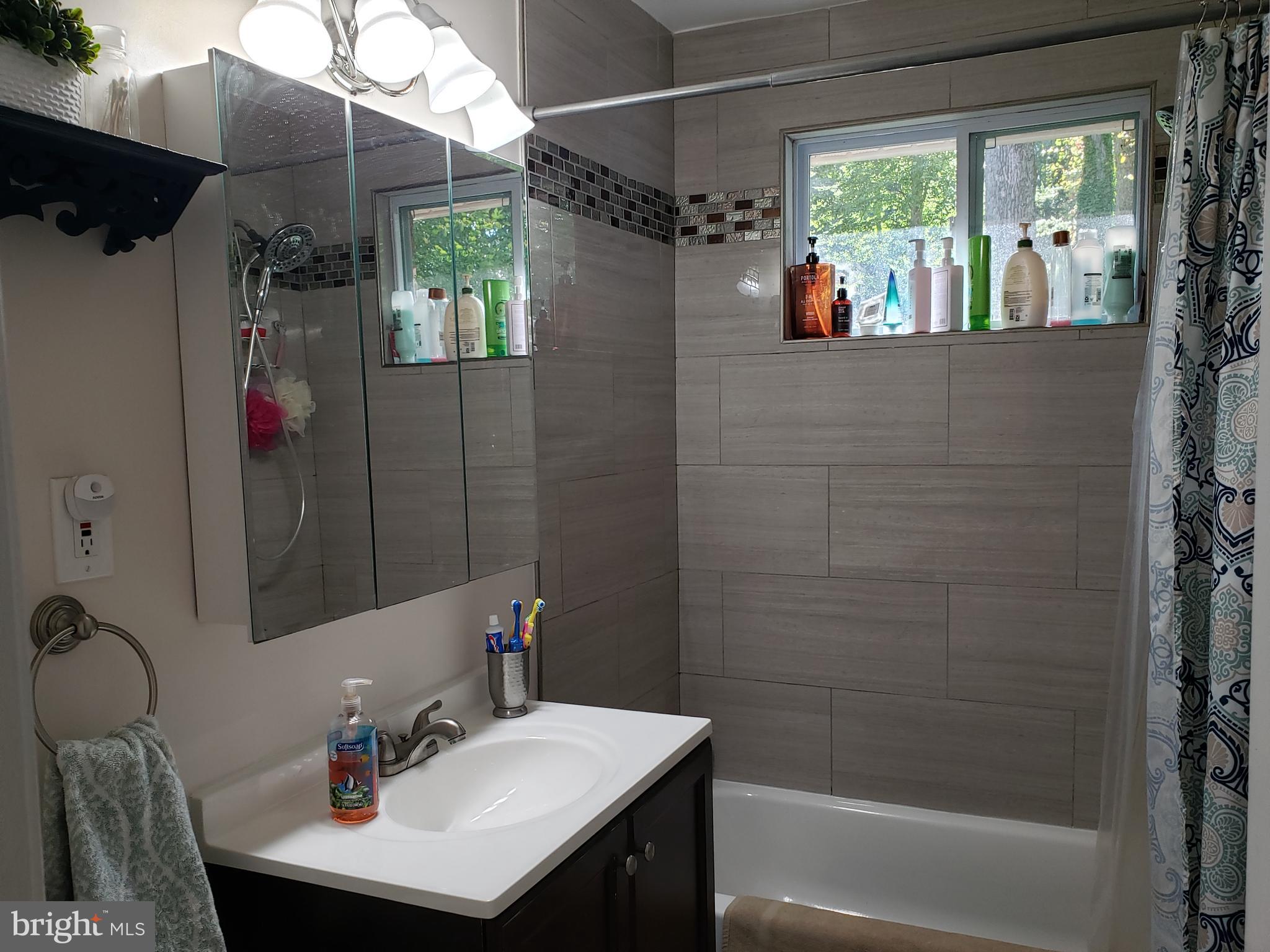 KINGS PARK - Residential Lease