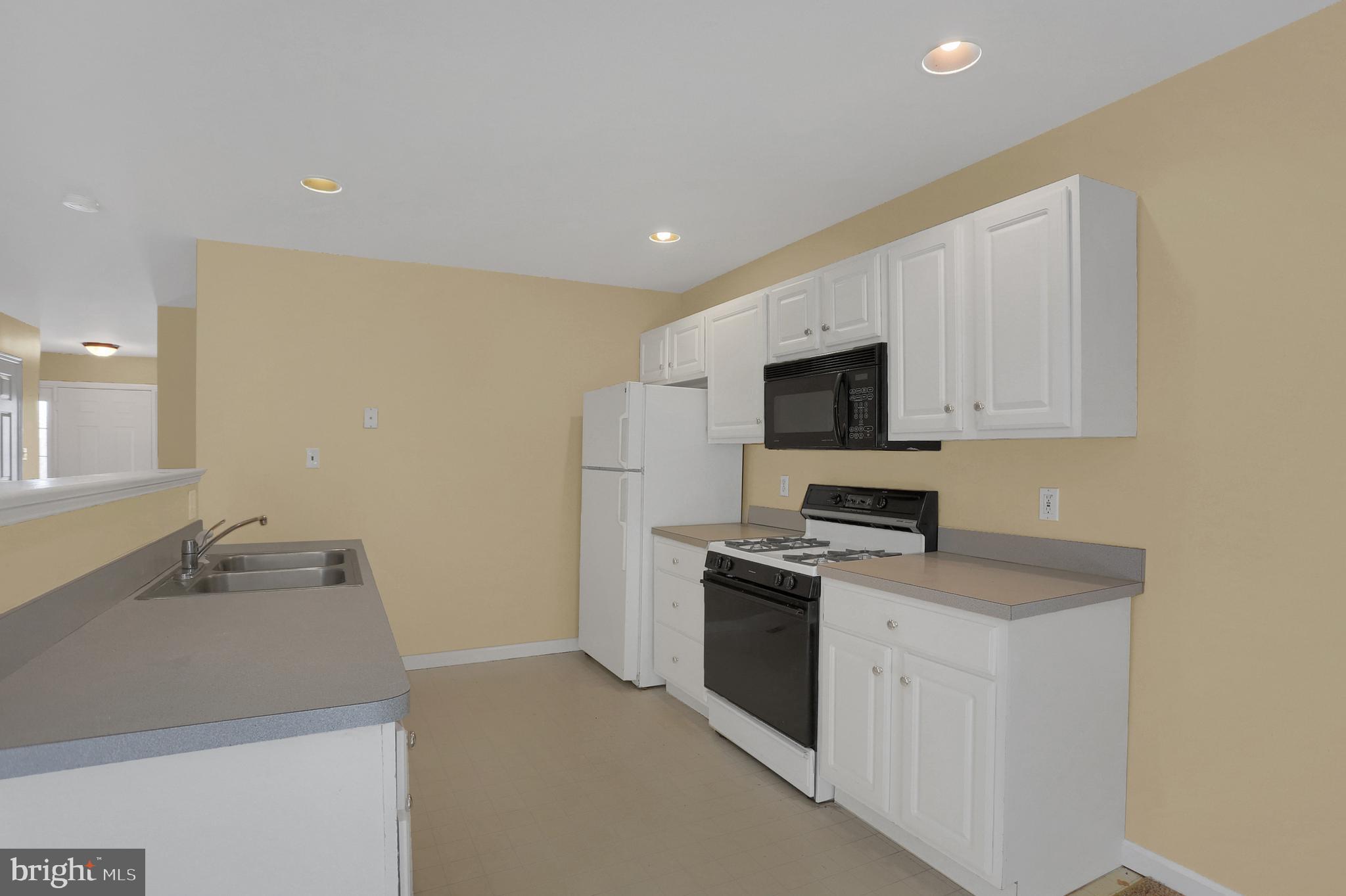 OAK VILLAGE CONDOS - Residential