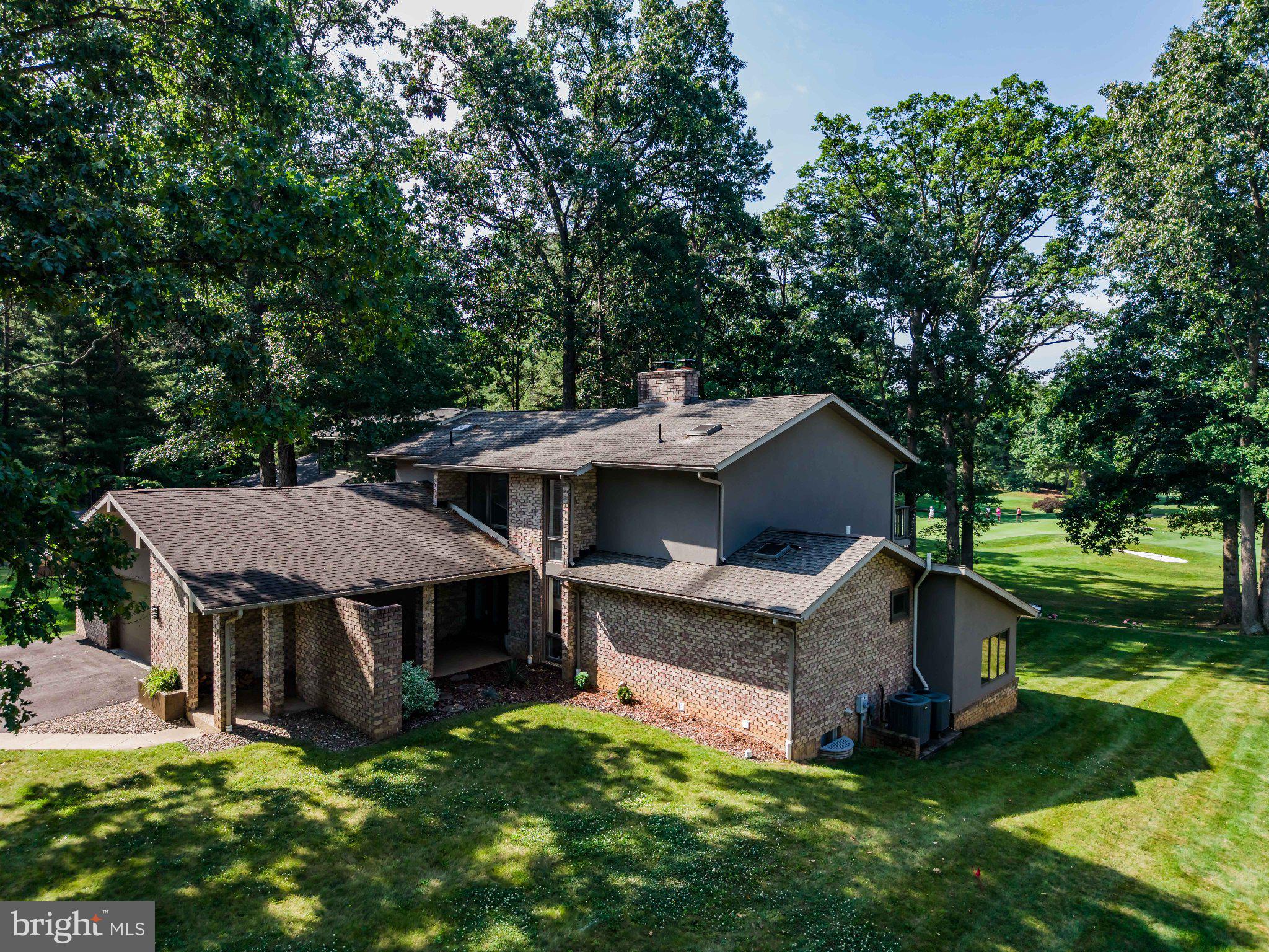 6566 FAIRWAY DRIVE W