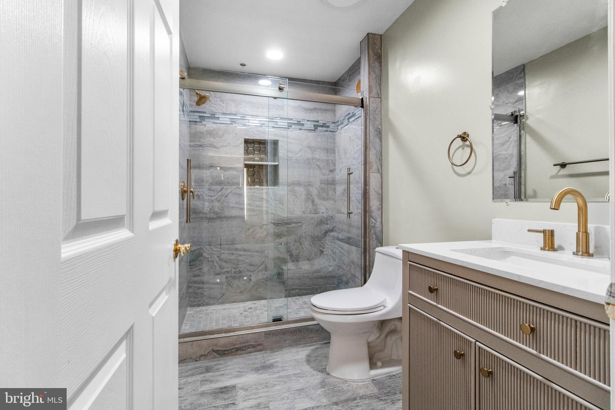 GREENS OF PATUXENT - Residential Lease