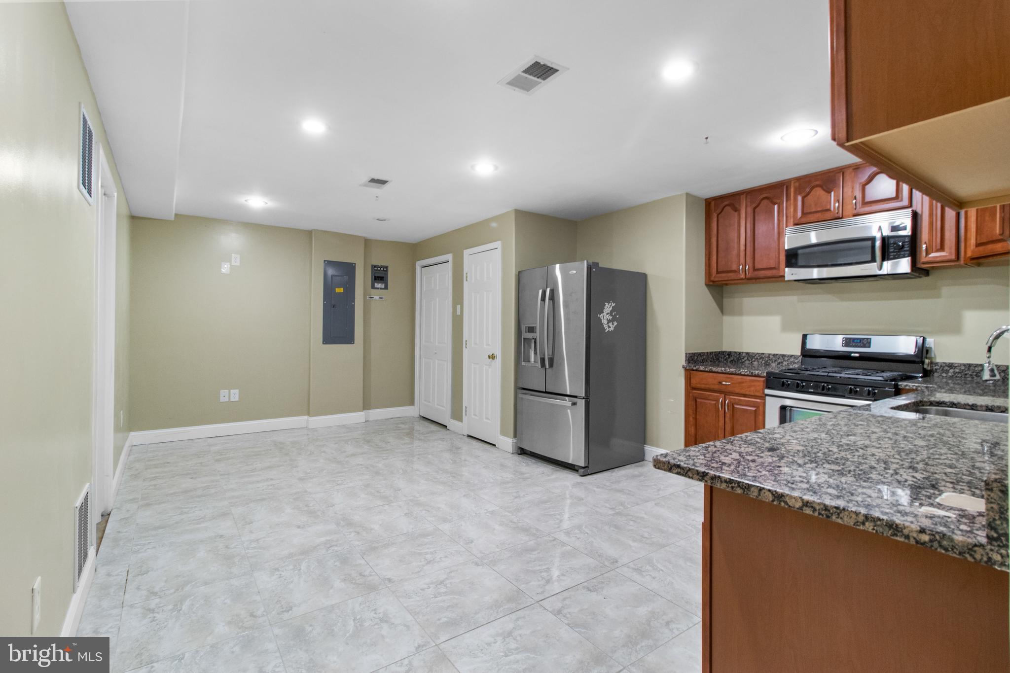 GREENS OF PATUXENT - Residential Lease