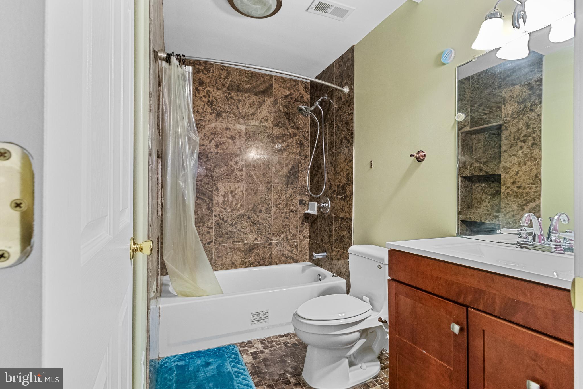 GREENS OF PATUXENT - Residential Lease