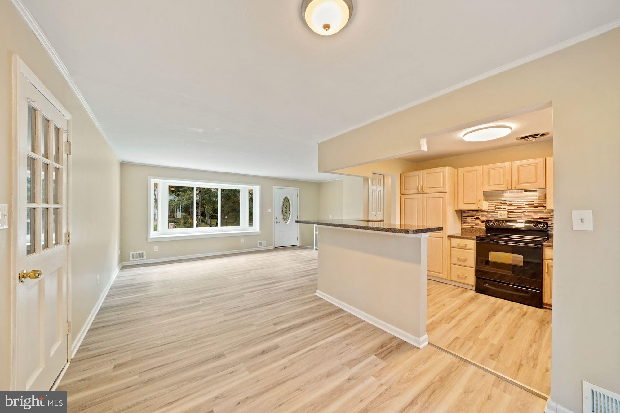 MAPLE HILL - Residential