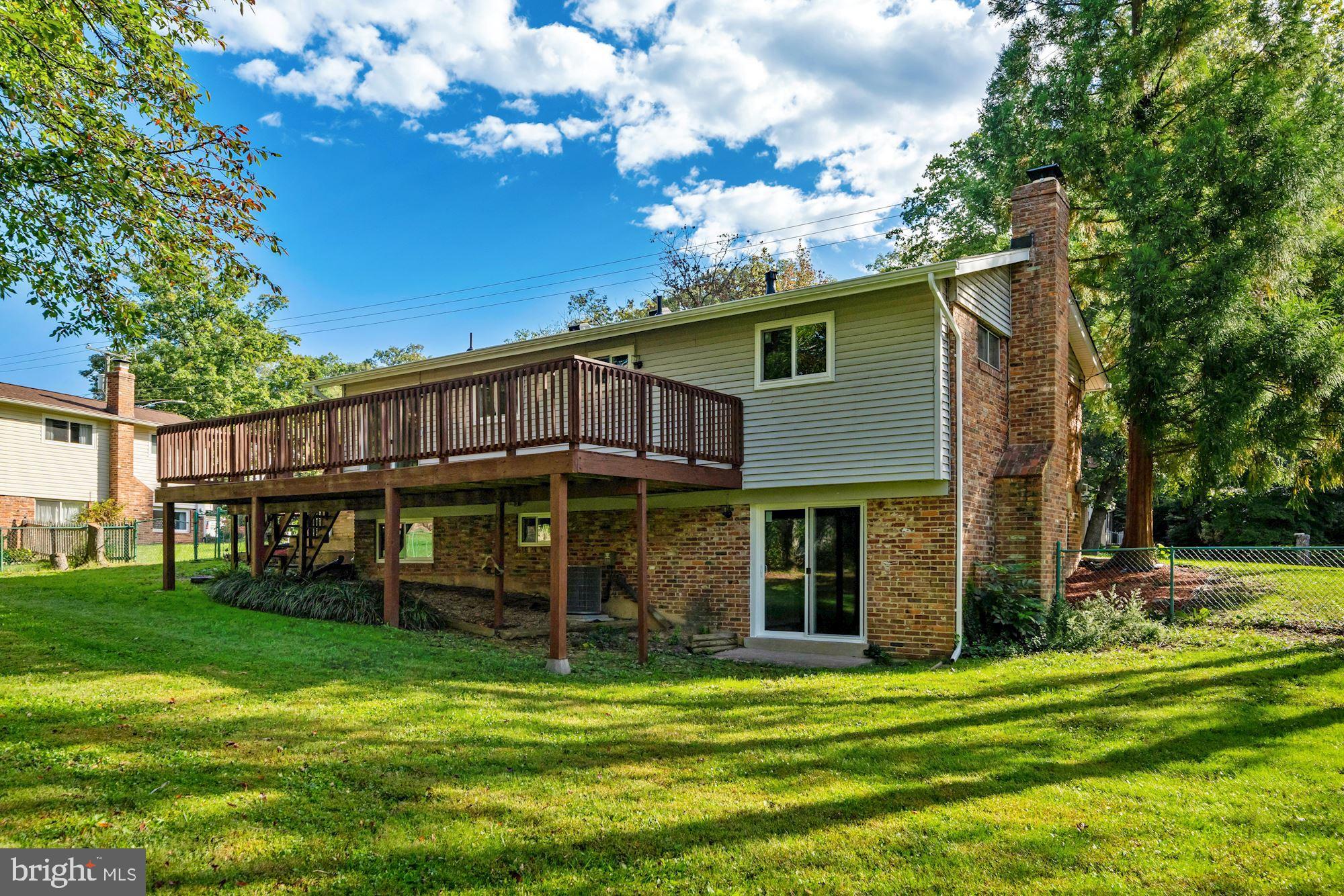MAPLE HILL - Residential