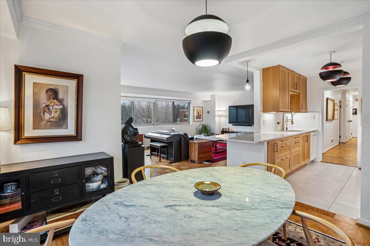 KENWOOD - Residential